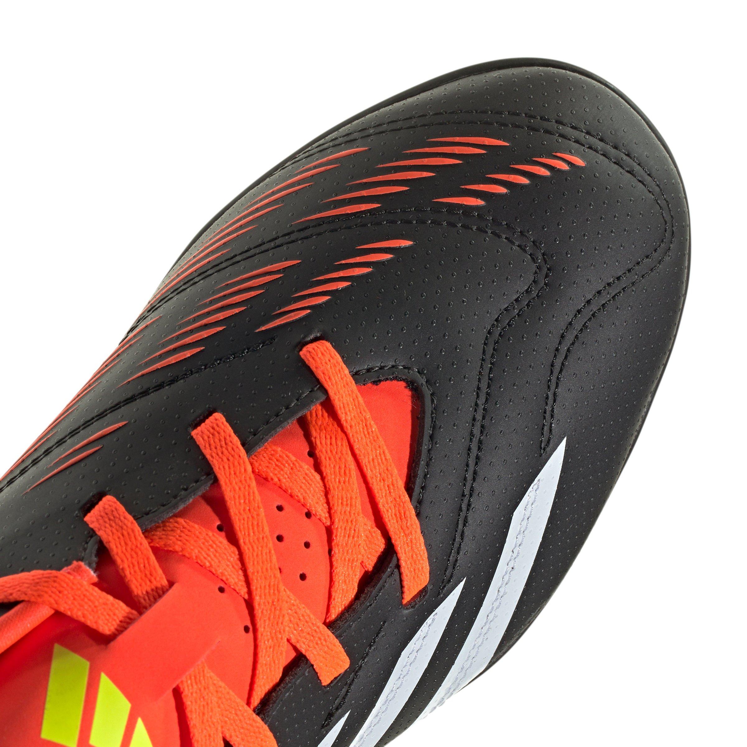 Men's Predator Club Turf Soccer Cleats
