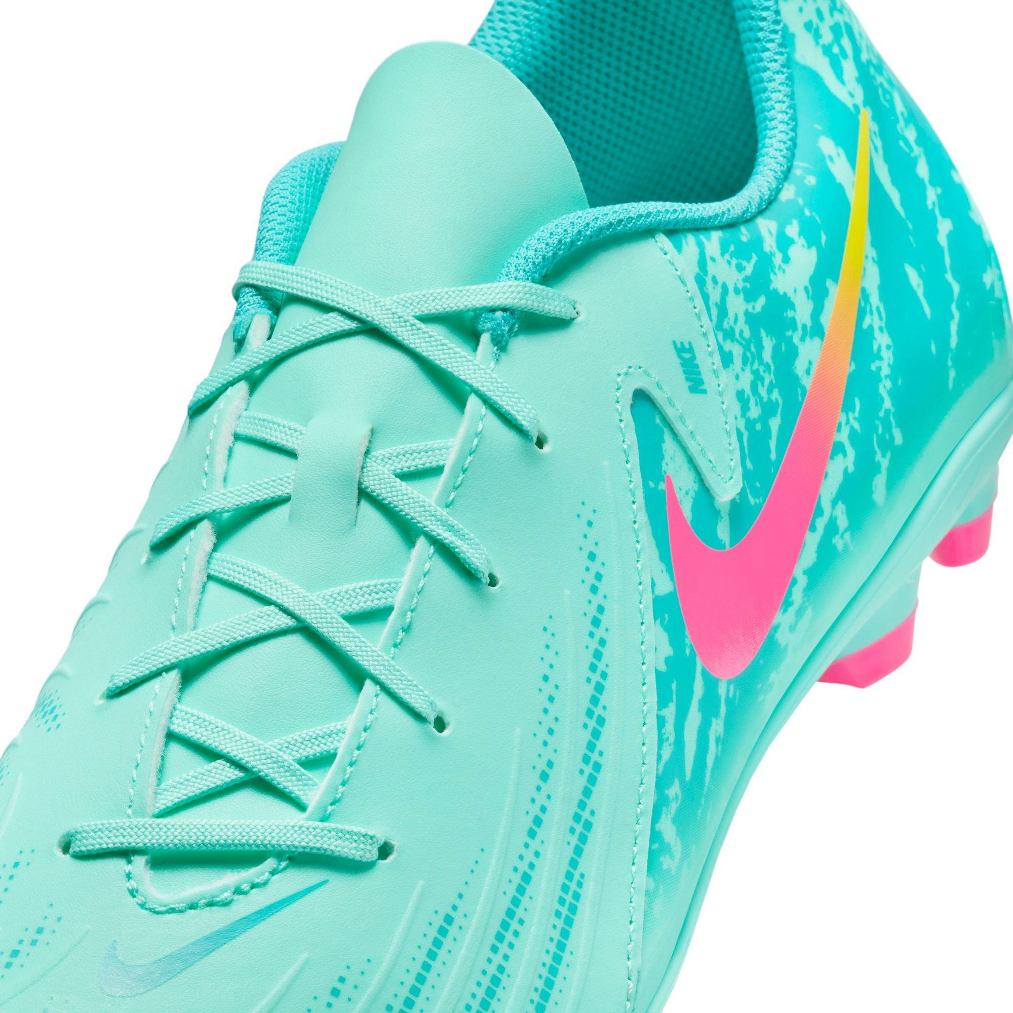 Men's Phantom GX II Club LV8 Soccer Cleats