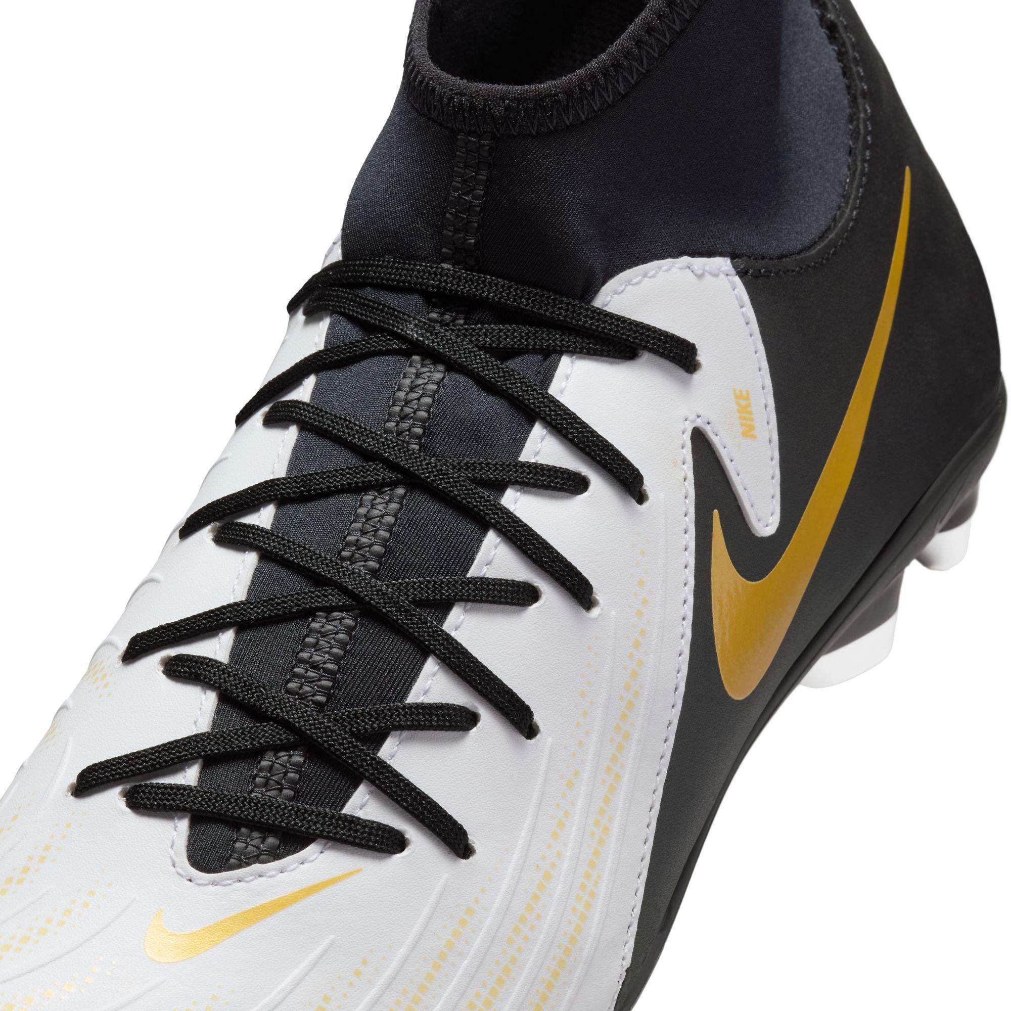 Women's Phantom Luna 2 Club Soccer Cleats