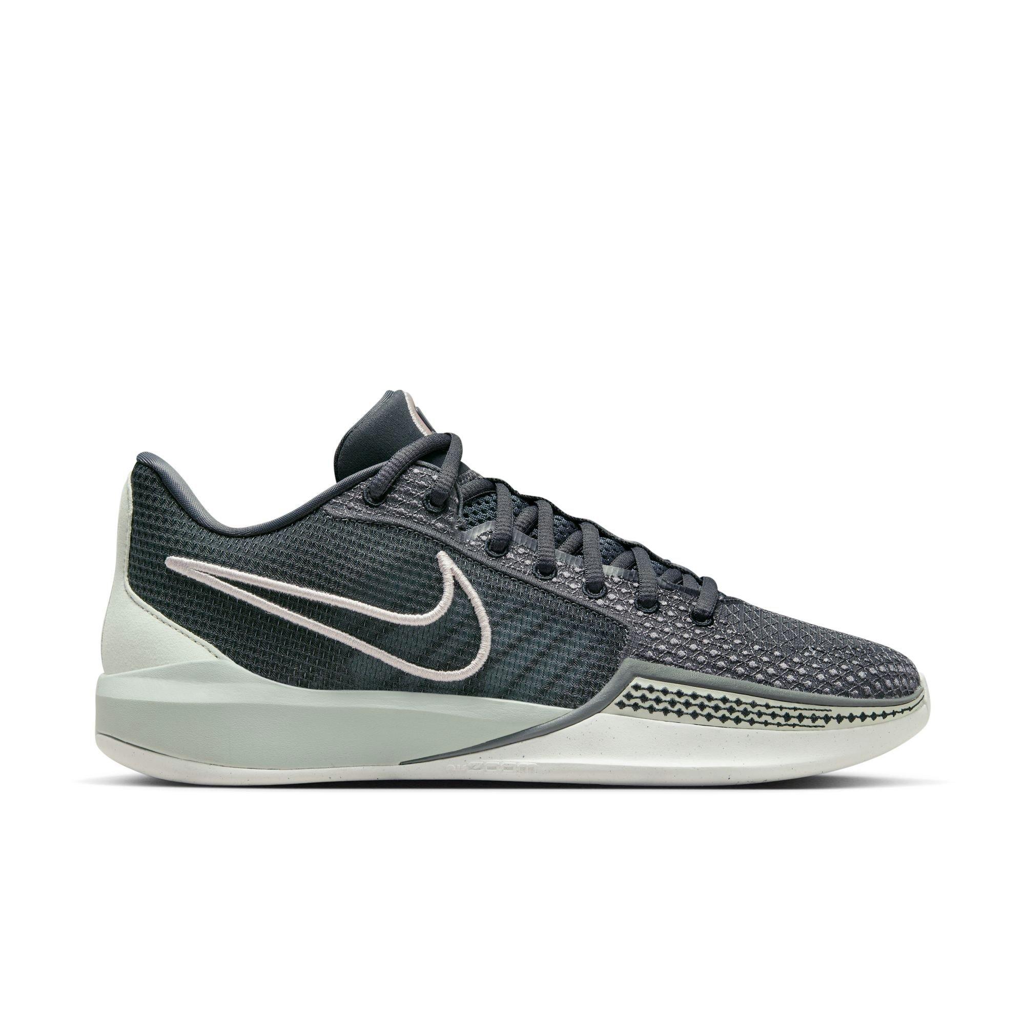 Nike Women s Sabrina 1 Basketball Shoes