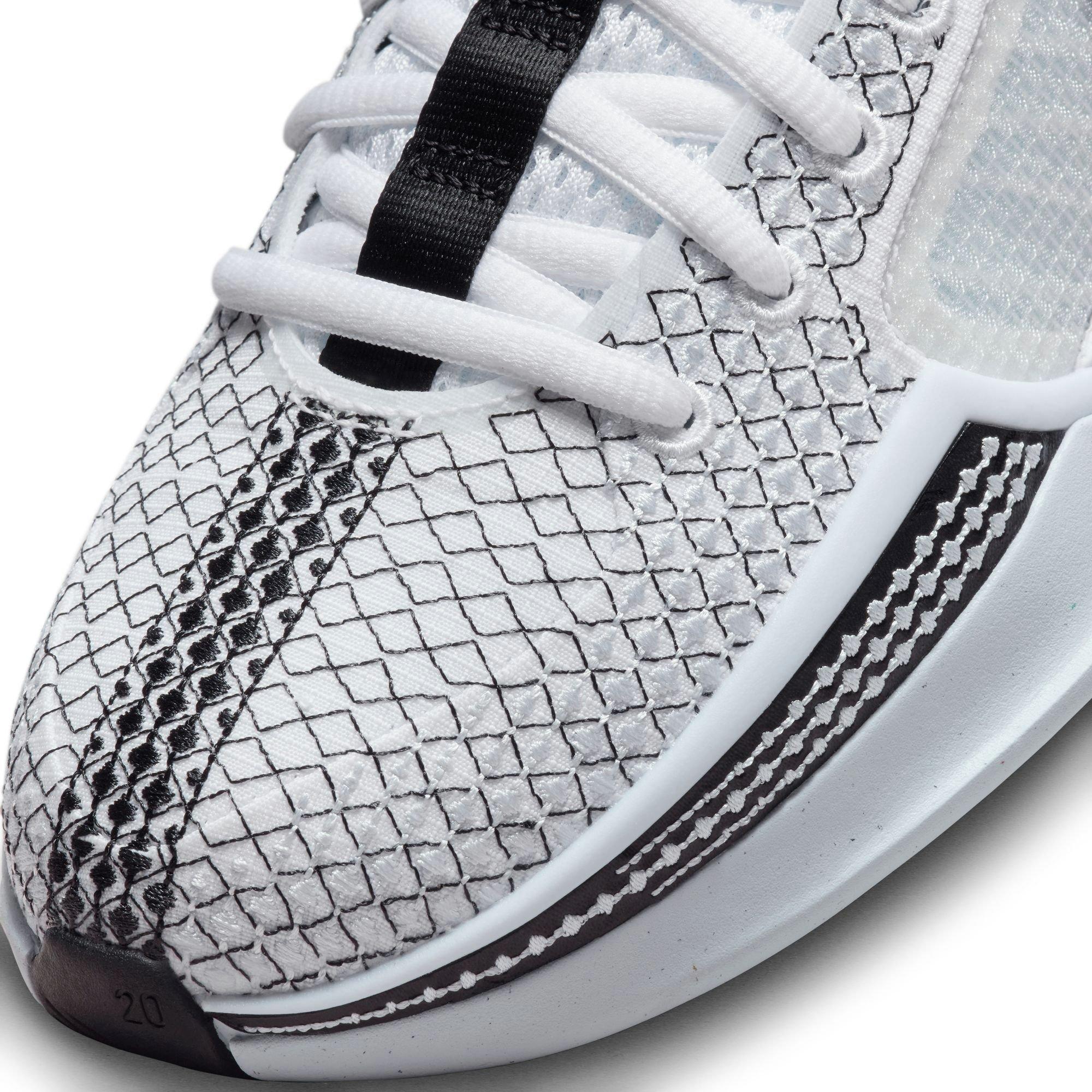 Women's Sabrina 1 Magnetic Basketball Shoes