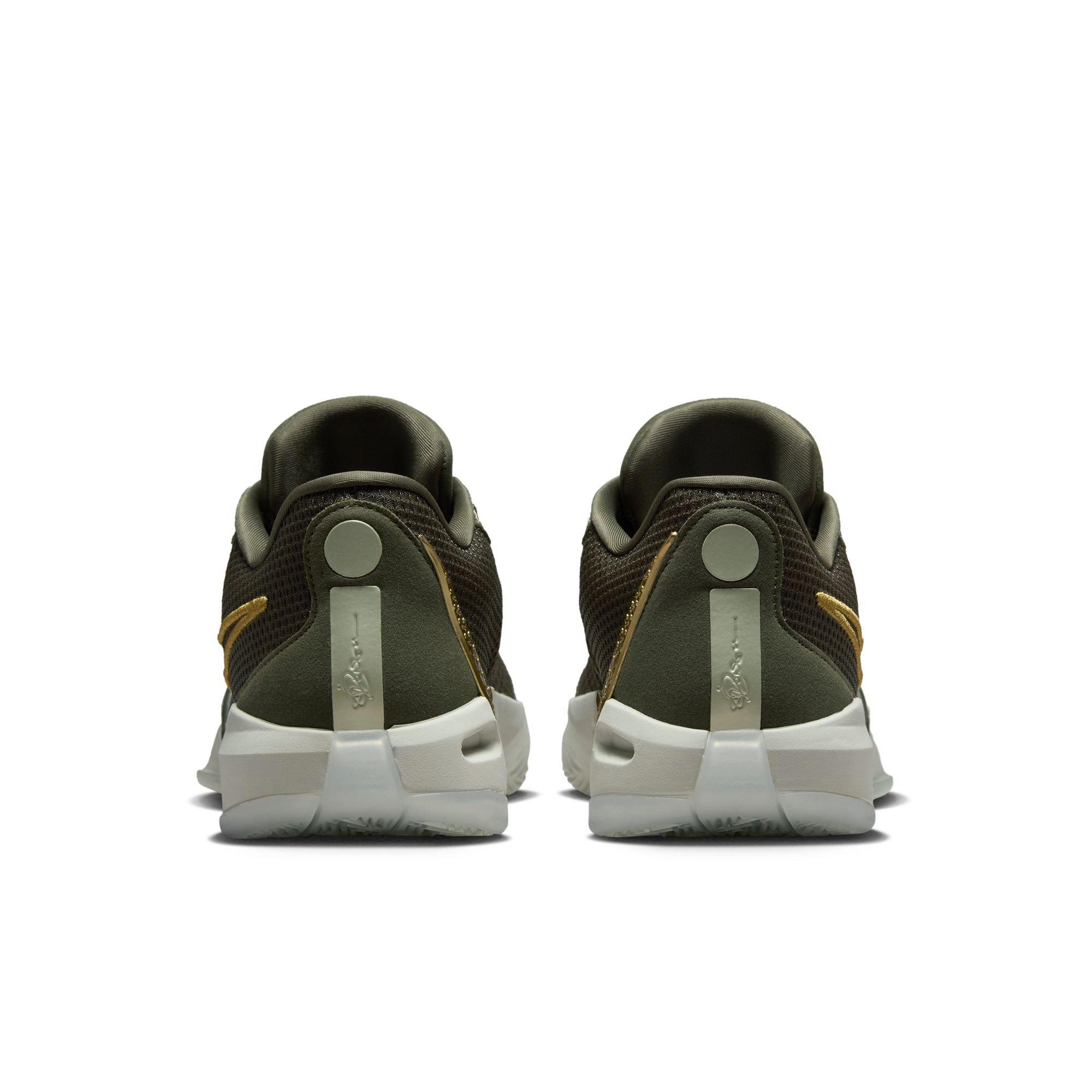 Women's Sabrina 1 Basketball Shoes