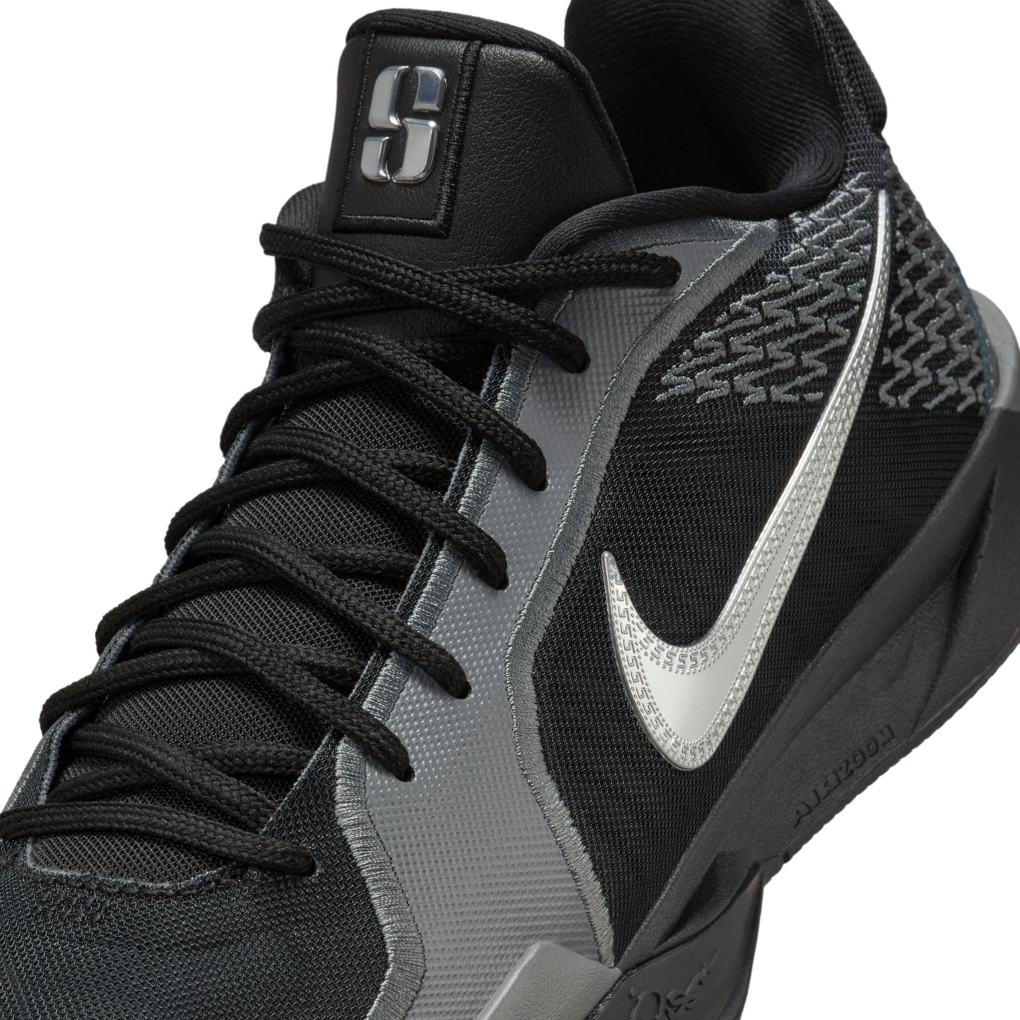 Women's Sabrina 2 Basketball Shoes