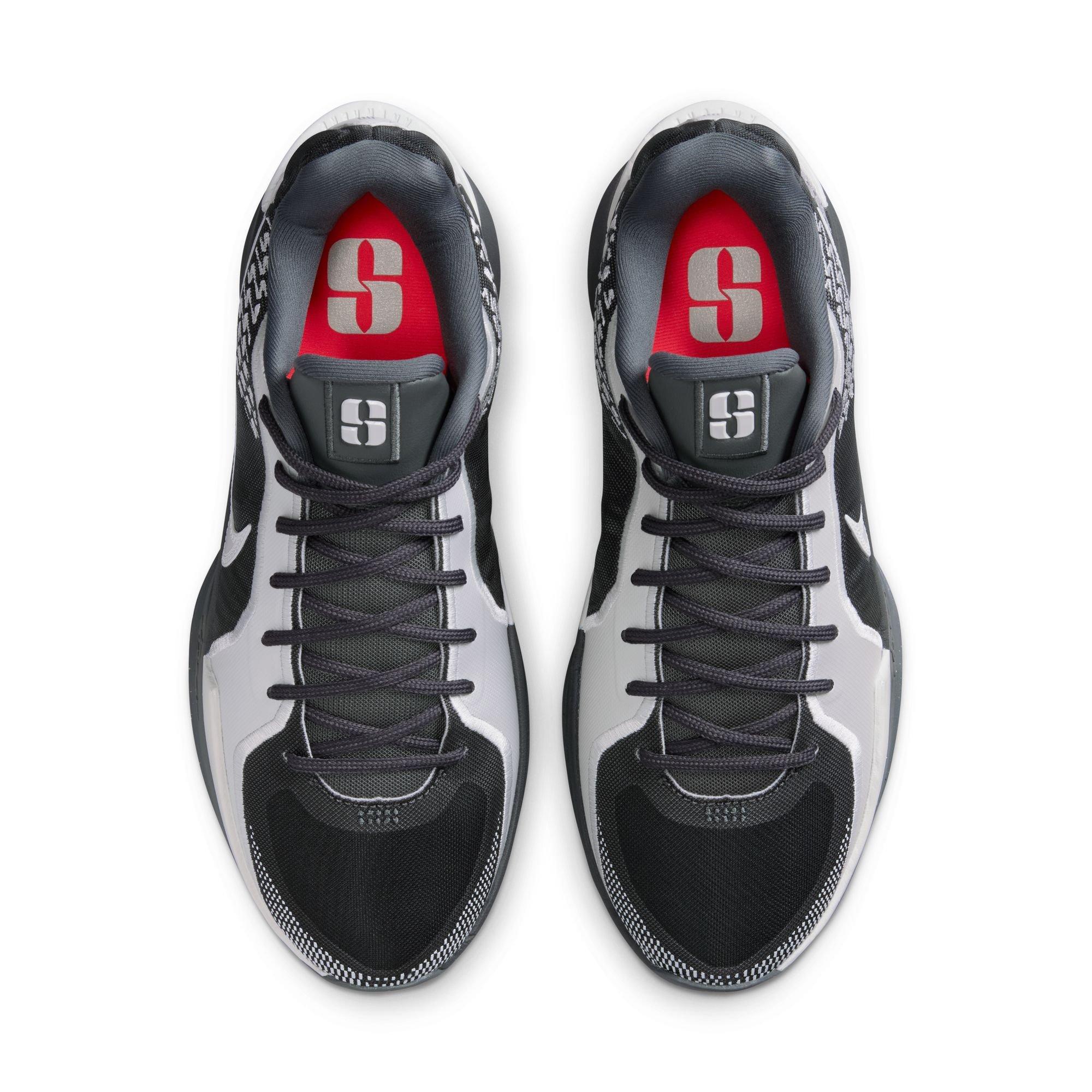 Women's Sabrina 2 Basketball Shoes