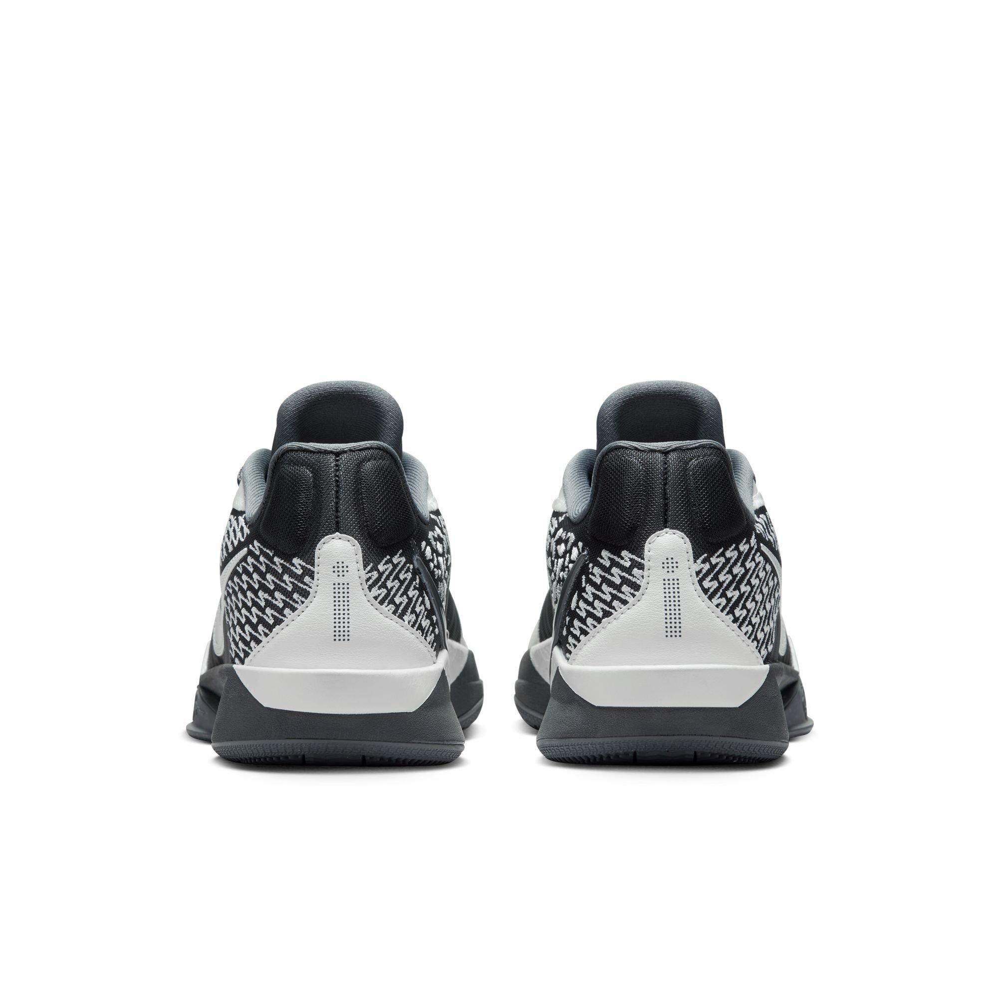 Women's Sabrina 2 Basketball Shoes