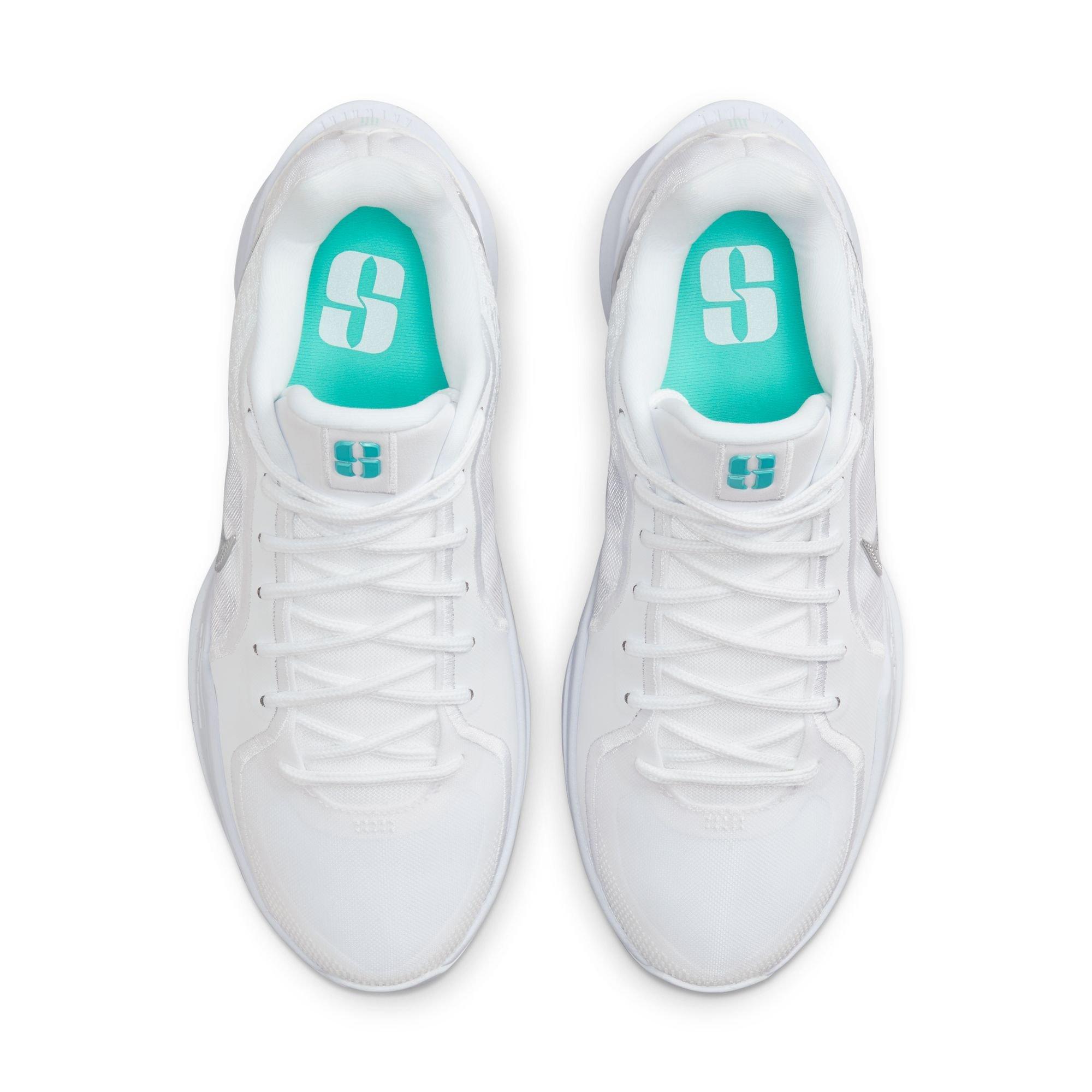 Women's Sabrina 2 Basketball Shoes