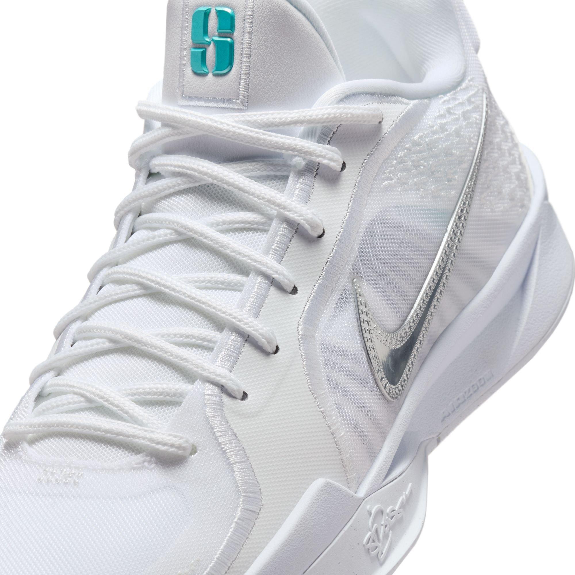 Women's Sabrina 2 Basketball Shoes