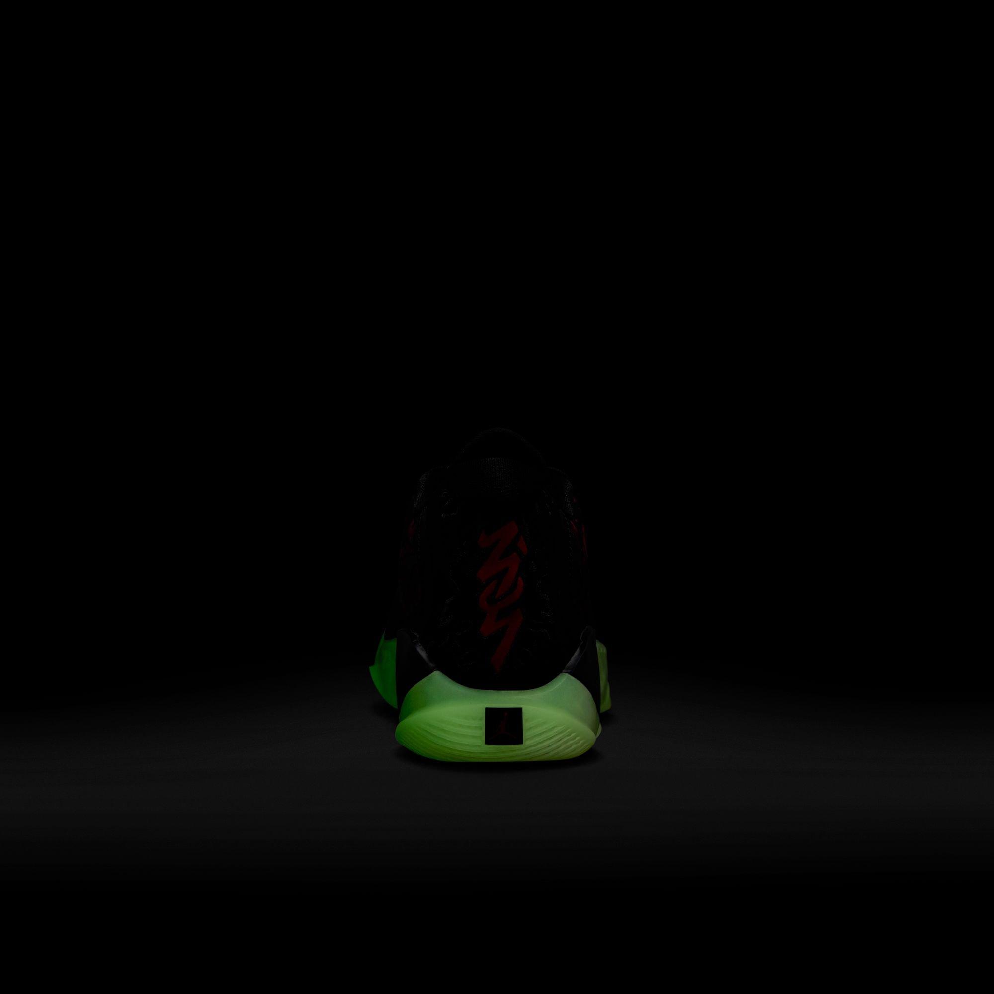 Kids' Grade School Zion 3 Basketball Shoes