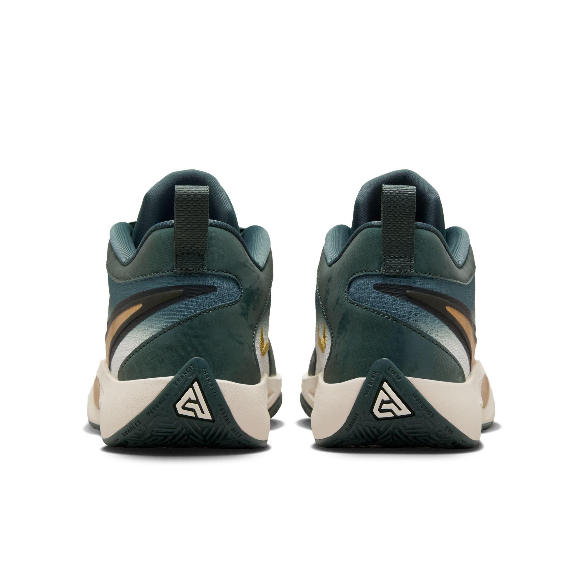 Kids' Grade School Giannis Freak 6 Basketball Shoes
