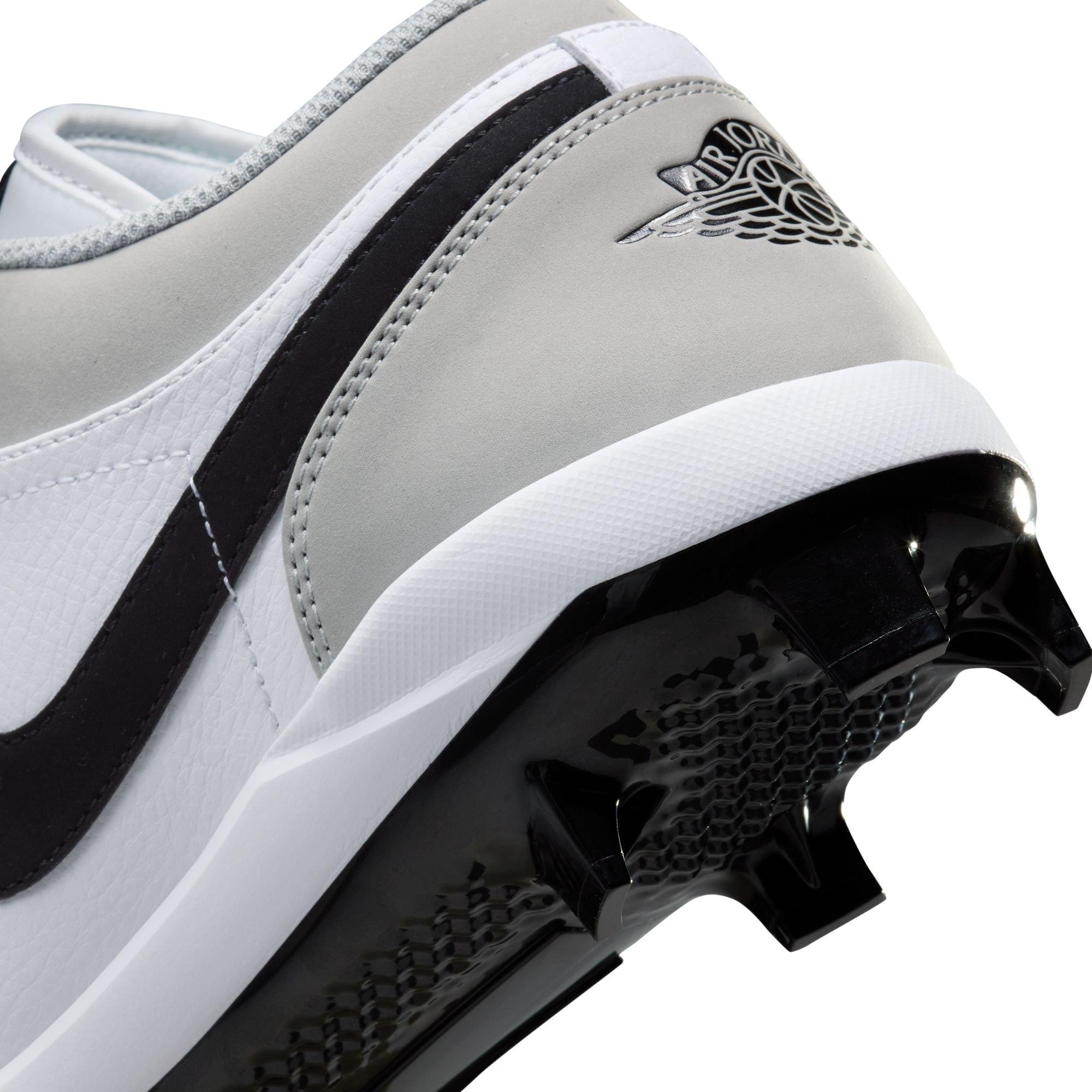 Men's Jordan 1 Retro MCS Low Baseball Cleats