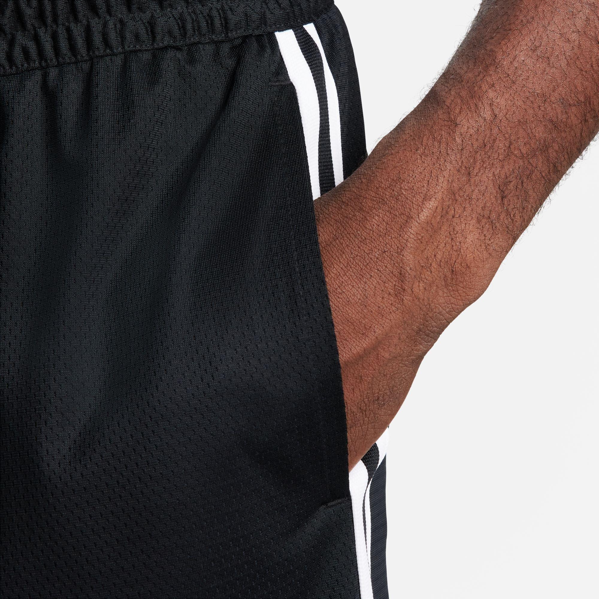 Men's Dri-Fit DNA 10 Inch Short