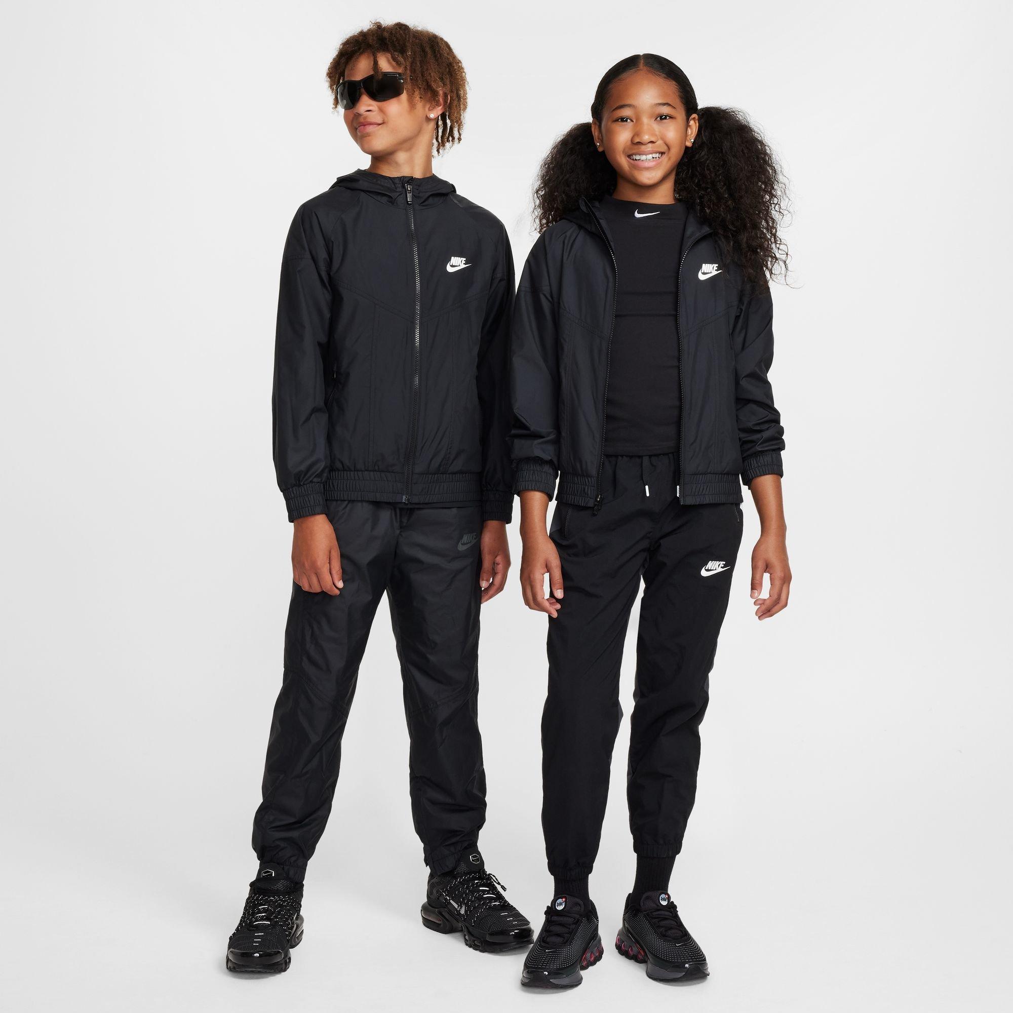 Nike Boys' Sportswear Windrunner Hooded Repel Jacket