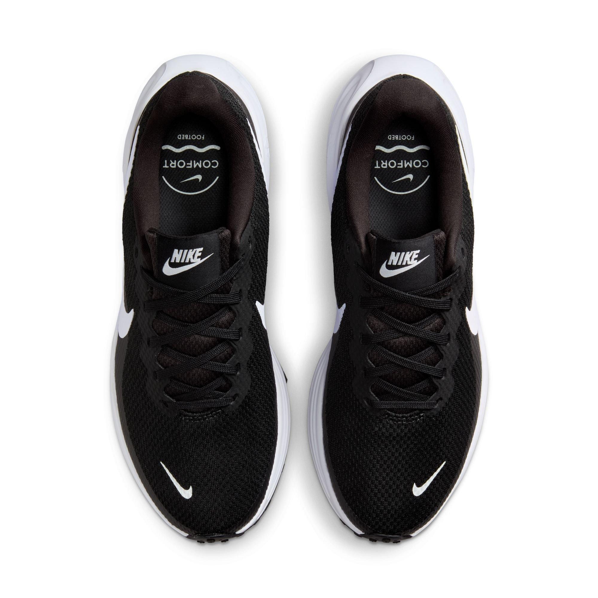 Women's Revolution 8 Running Shoes
