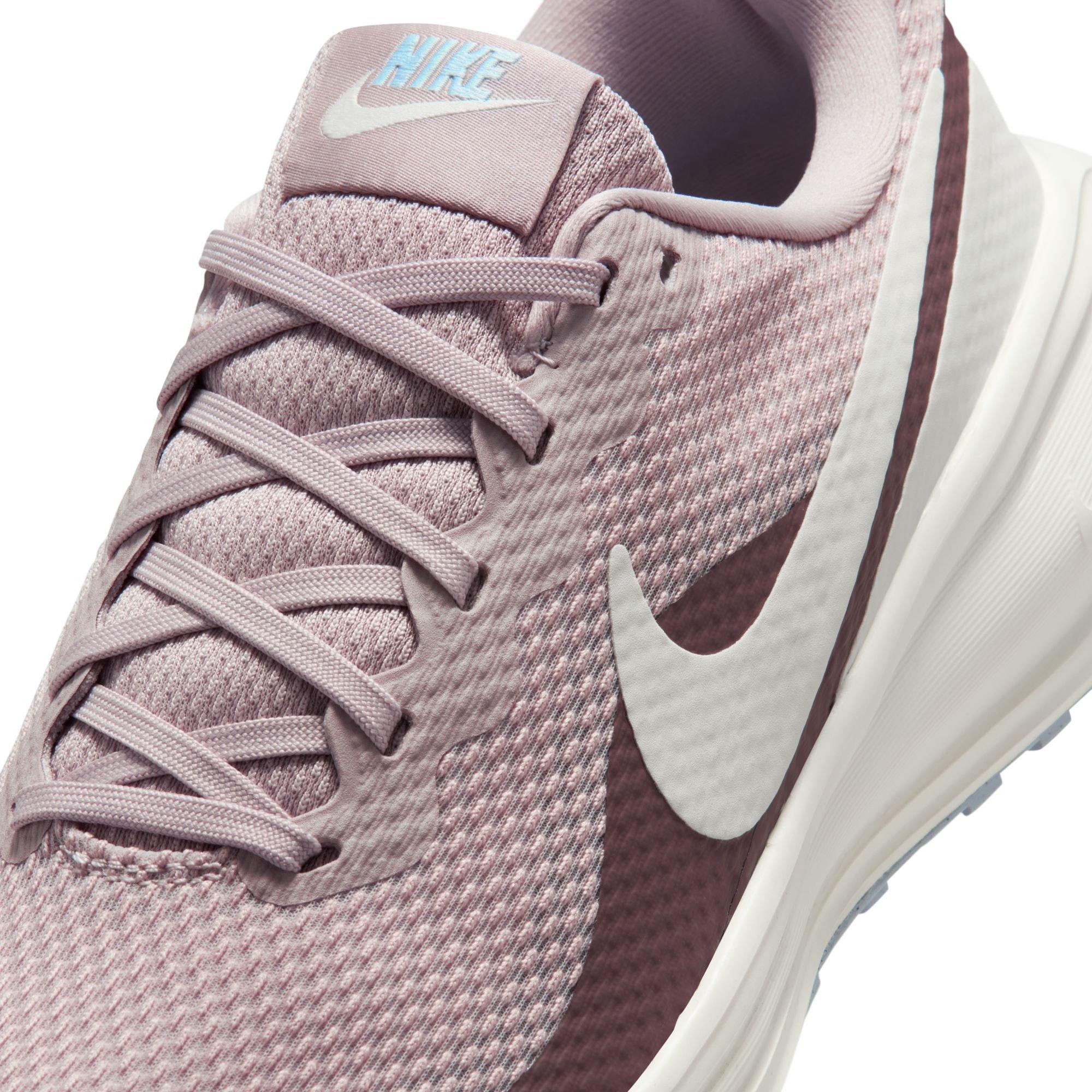 Women's Revolution 8 Running Shoes