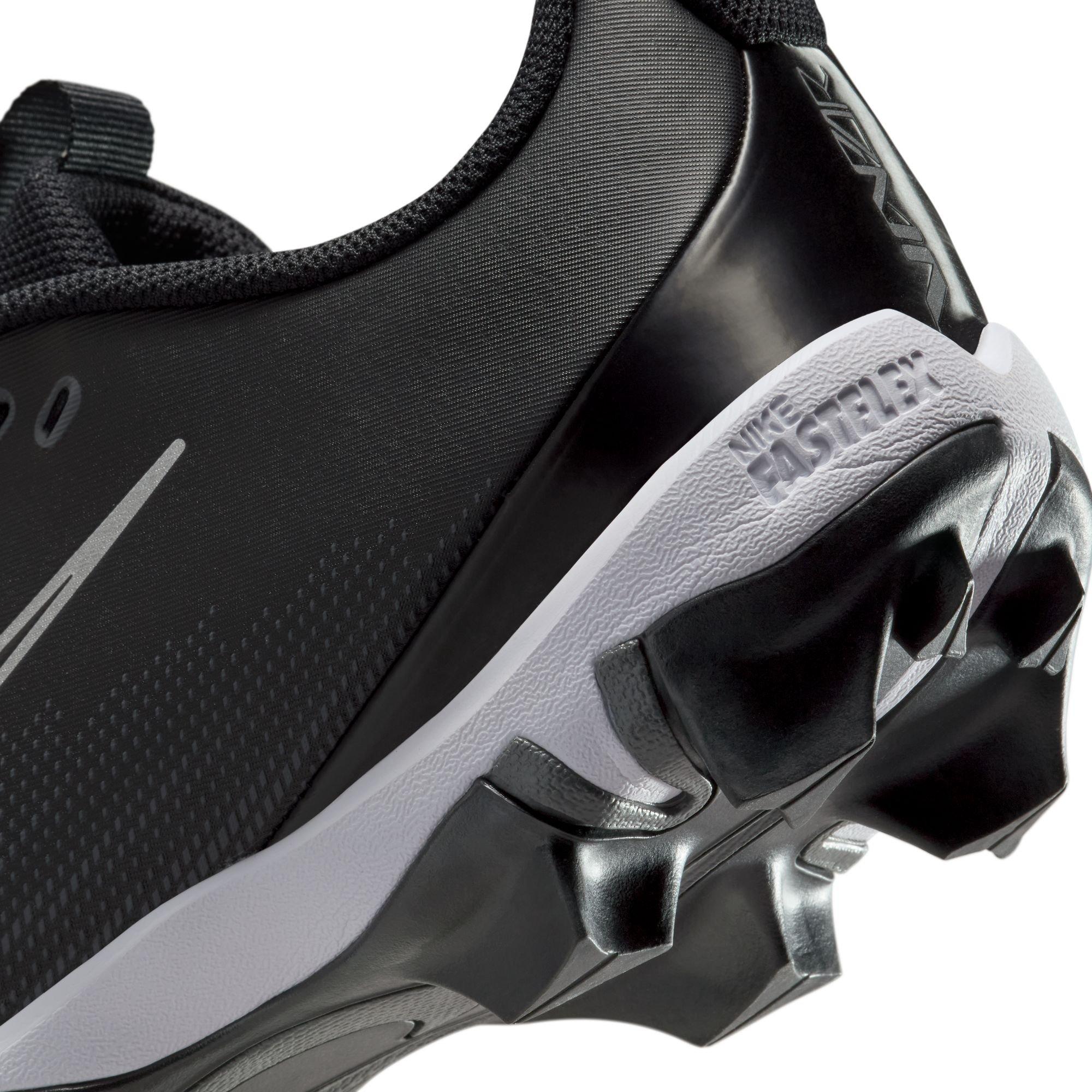 Men's Vapor Shark 3 Football Cleats