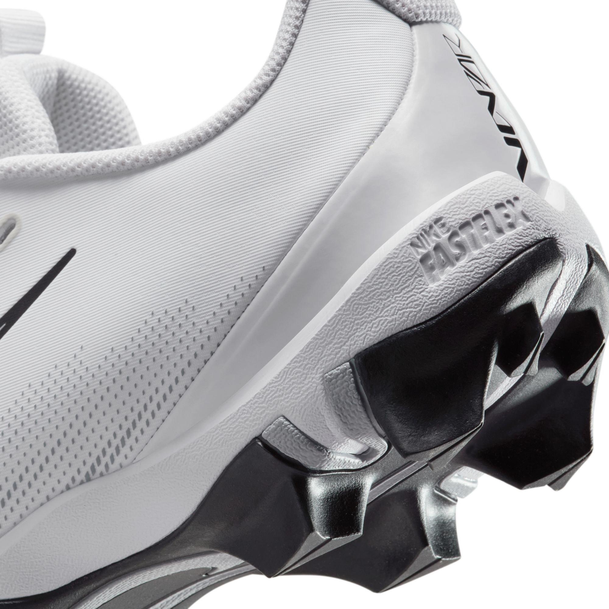 Men's Vapor Shark 3 Football Cleats
