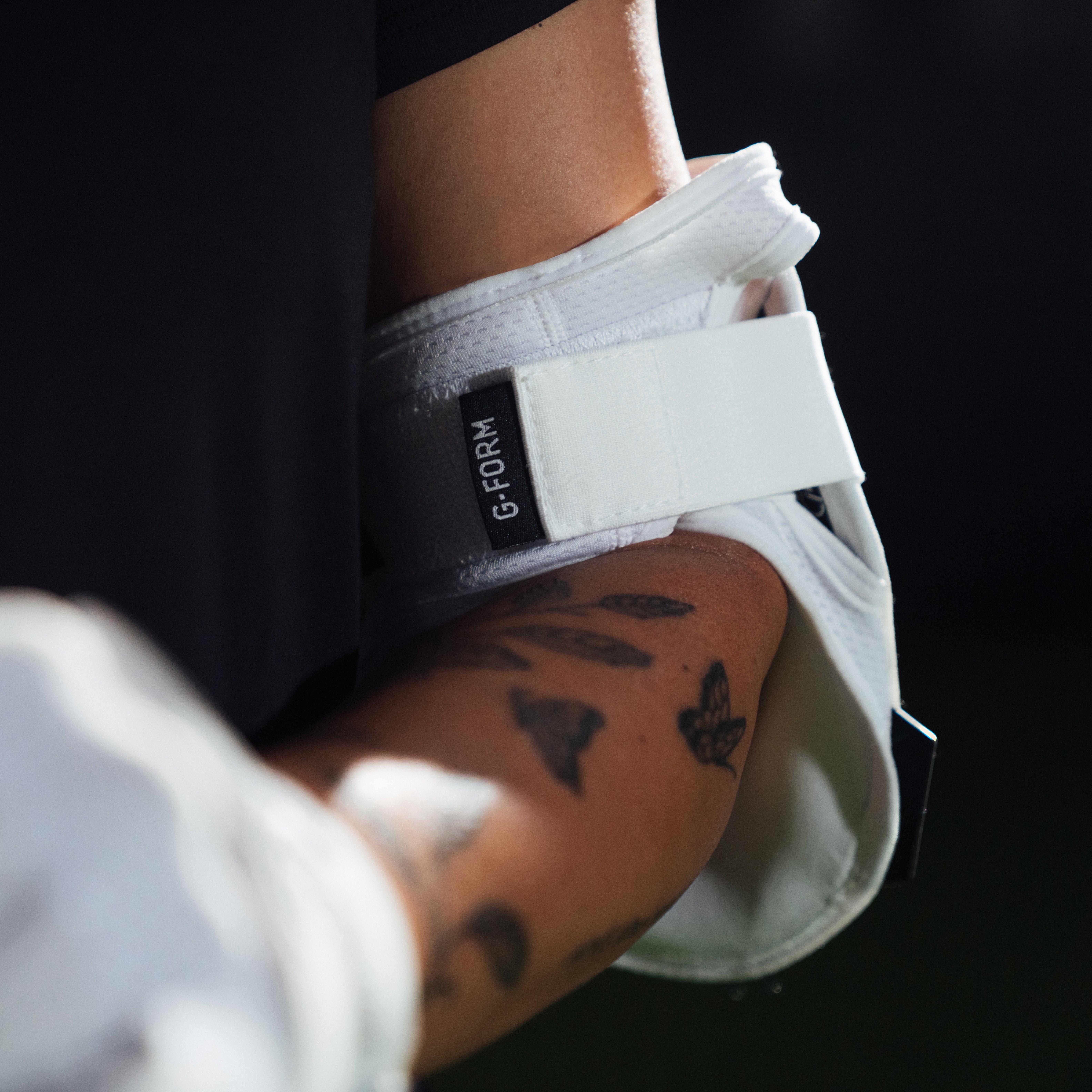 Senior Shockwave Softball Elbow Guard
