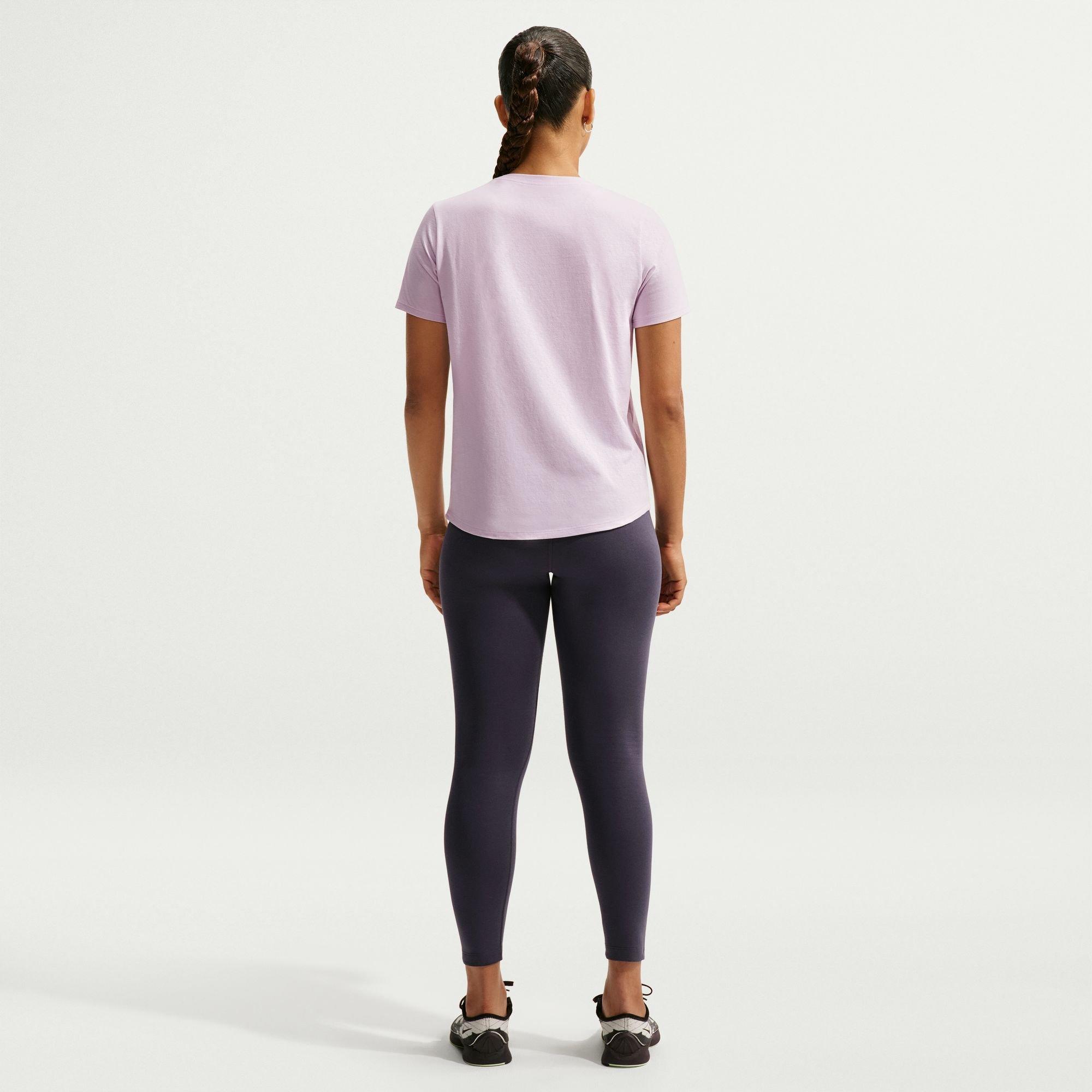 Women's Sportswear Club Essentials T-Shirt
