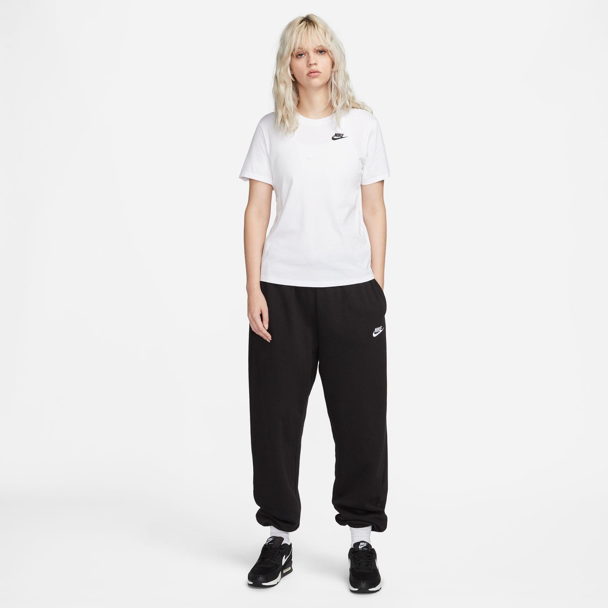 Women's Sportswear Club Essentials T-Shirt