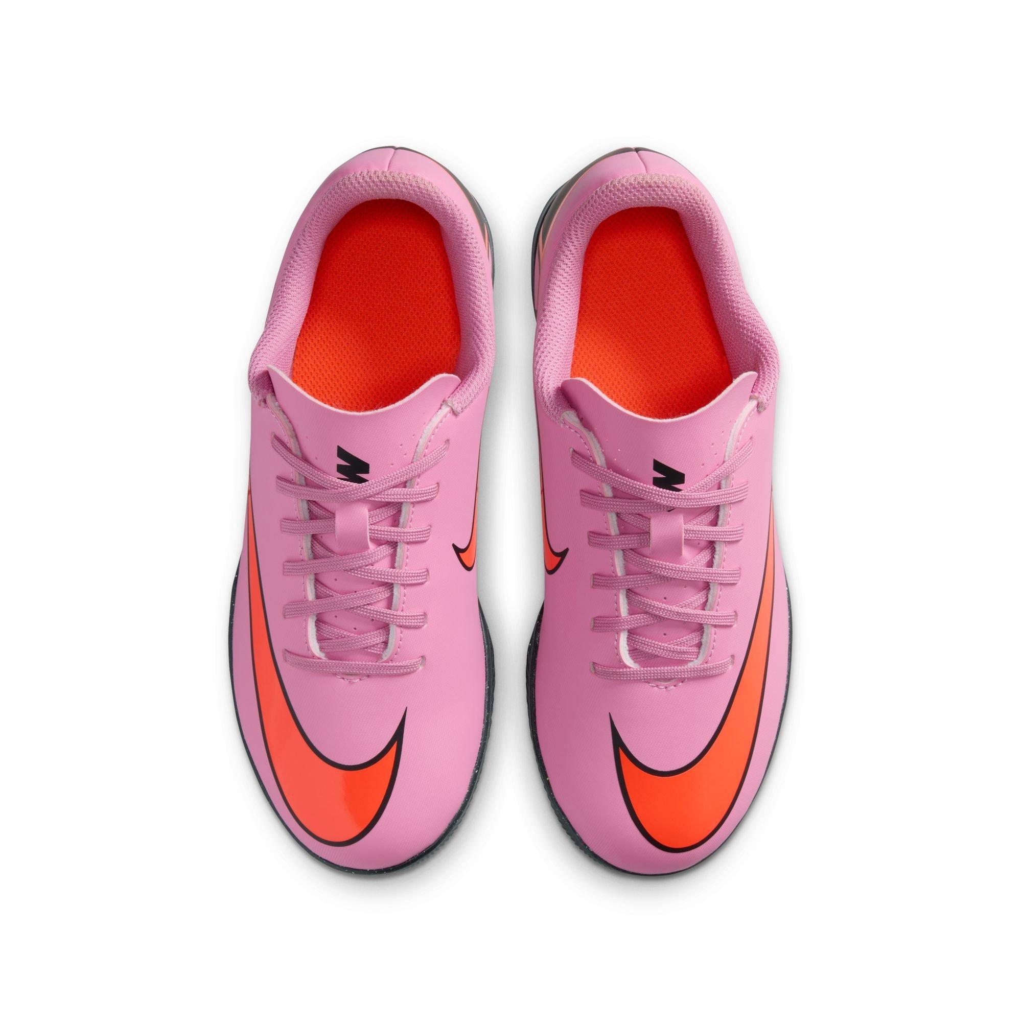 Kids' Grade School Mercurial Vapor 16 Club Low-Top Indoor Soccer Shoes