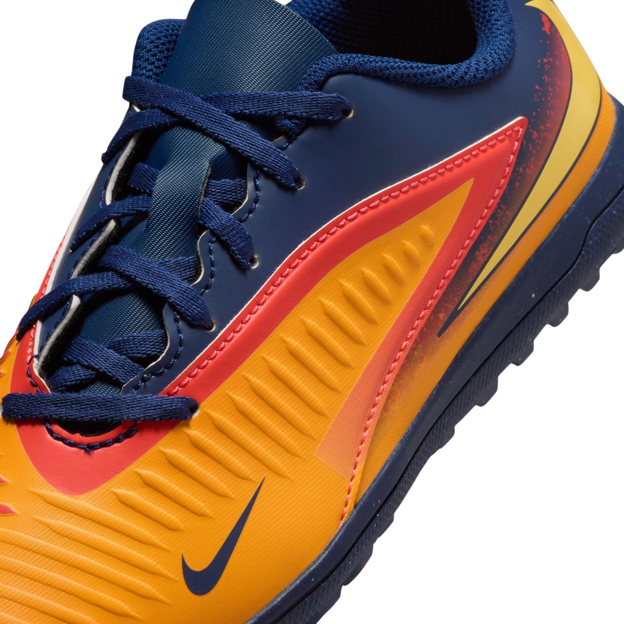 Kids' Grade School Phantom 6 Club Low-Top Erling Haaland Turf Soccer Shoes