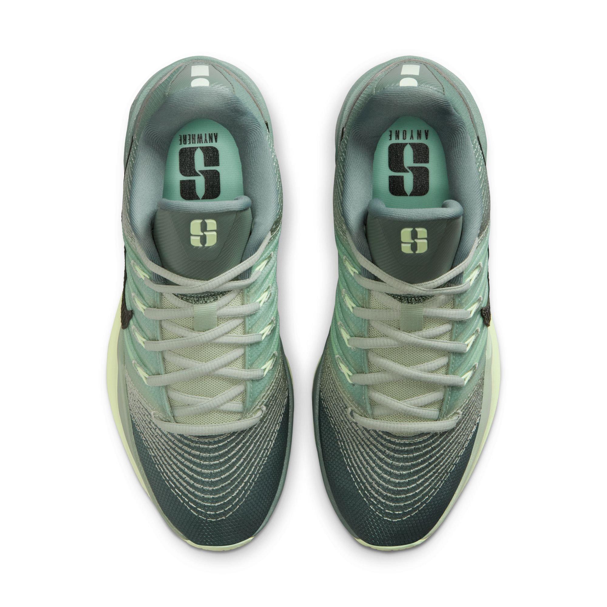 Women's Sabrina 3 Low Basketball Shoes