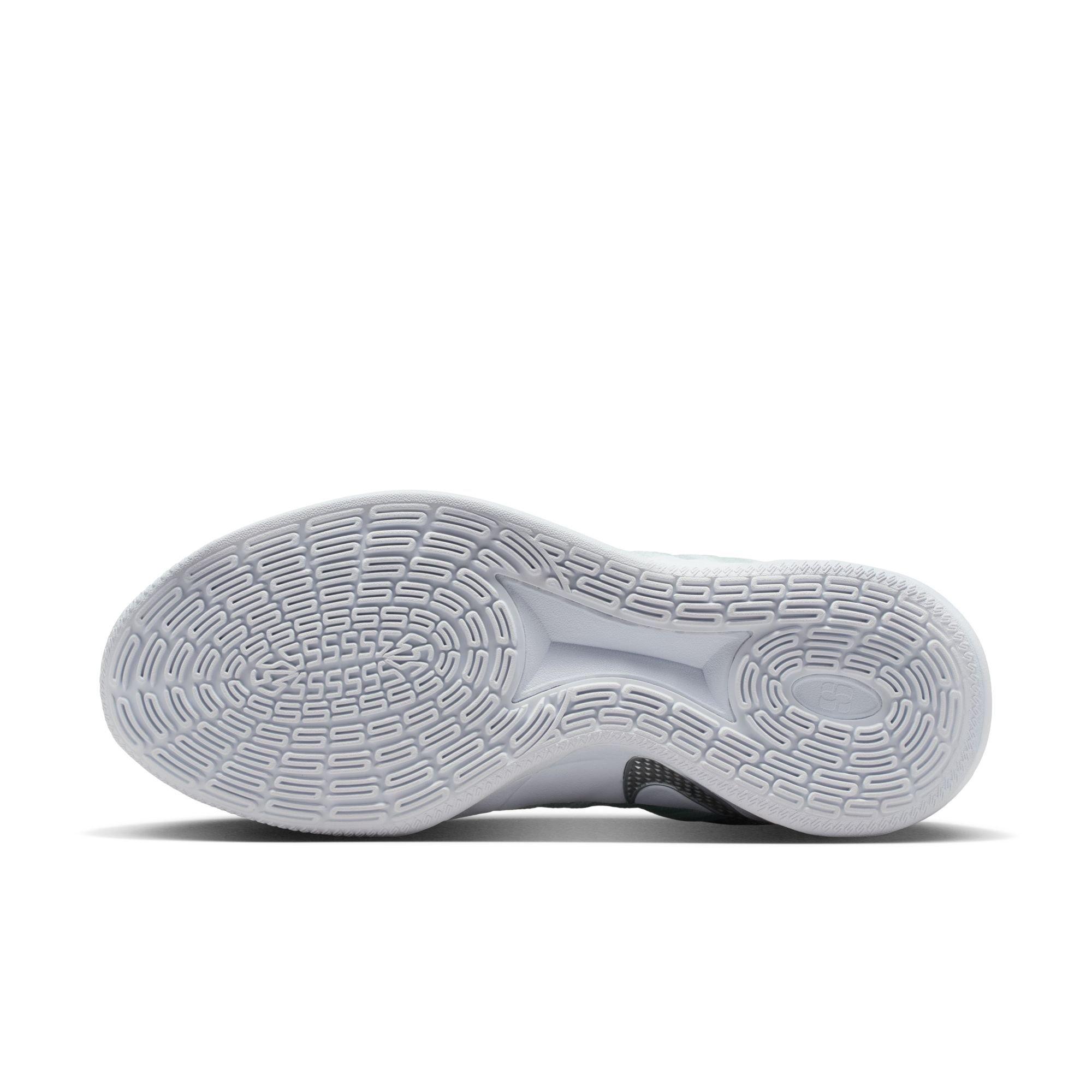 Women's Sabrina 3 Low Basketball Shoes