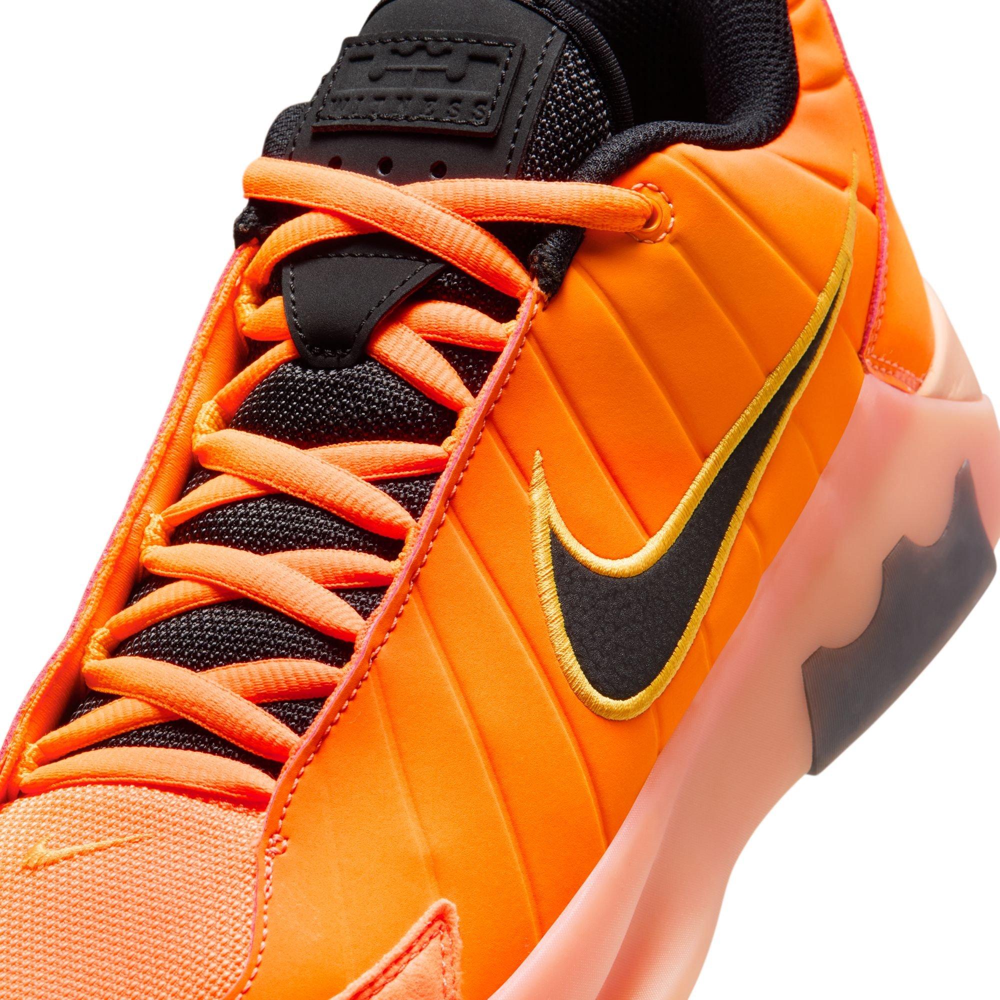 Men's LeBron Witness IX Mid Basketball Shoes