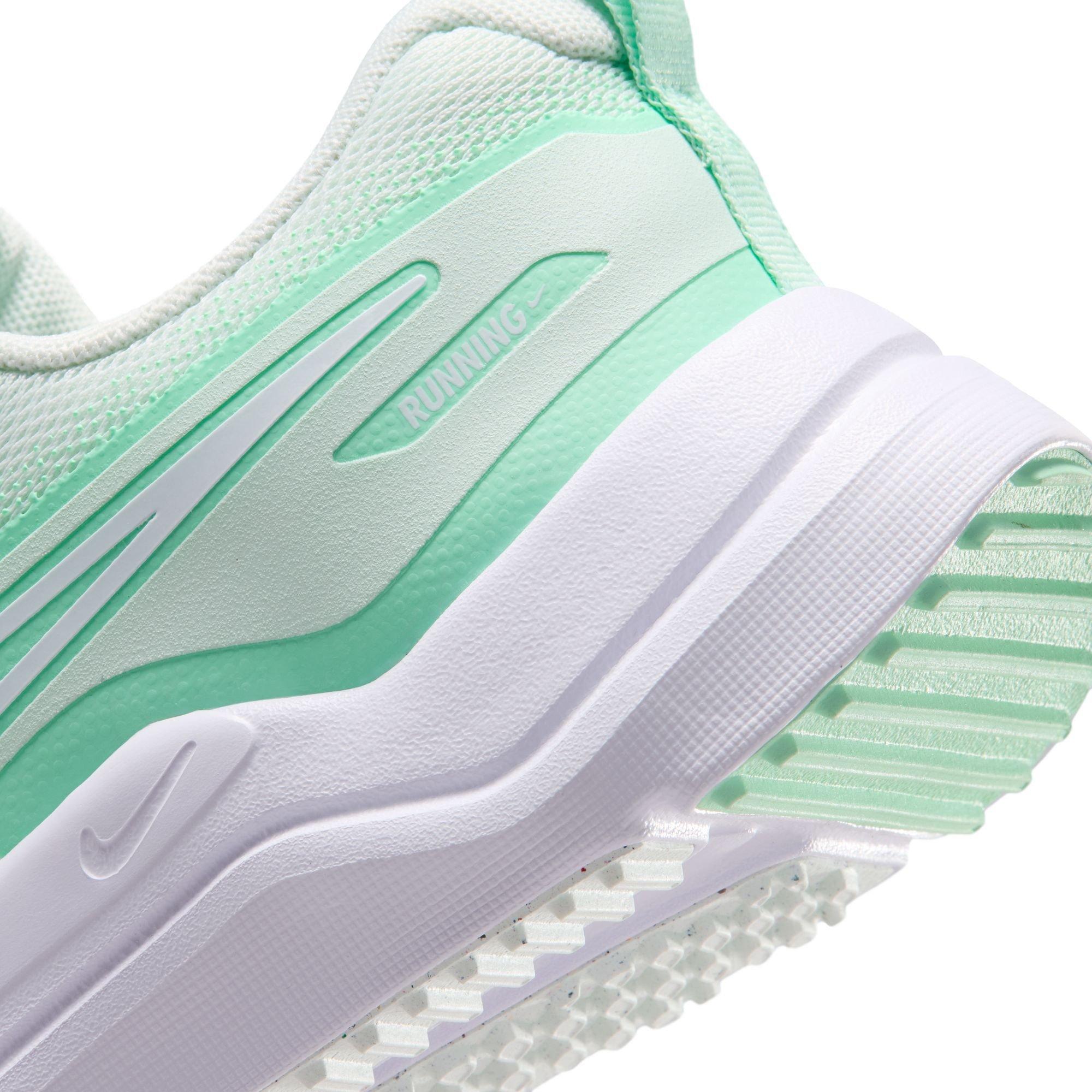 Kids' Grade School Cosmic Runner Road Running shoes