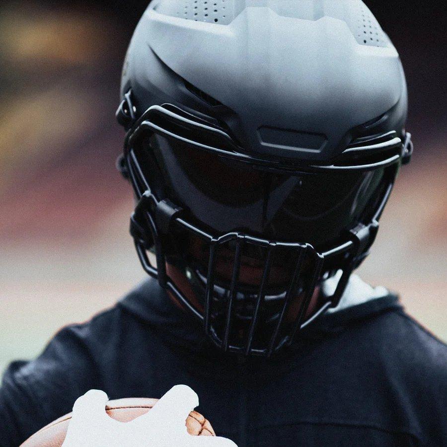 Varsity ZERO2 Trench Football Helmet