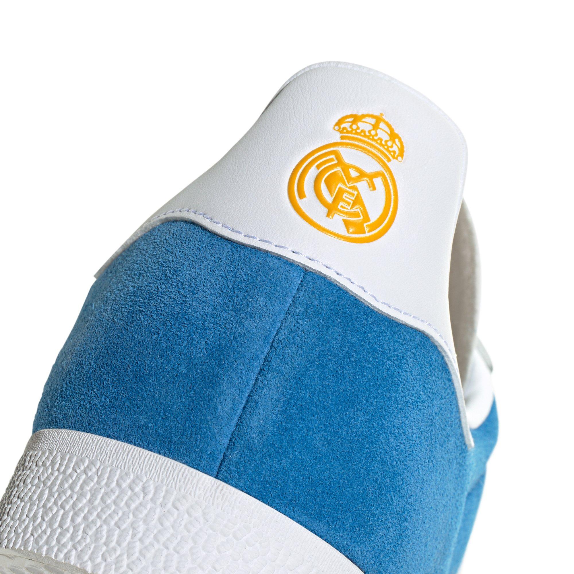 Men's Gazelle Indoor Soccer Shoes