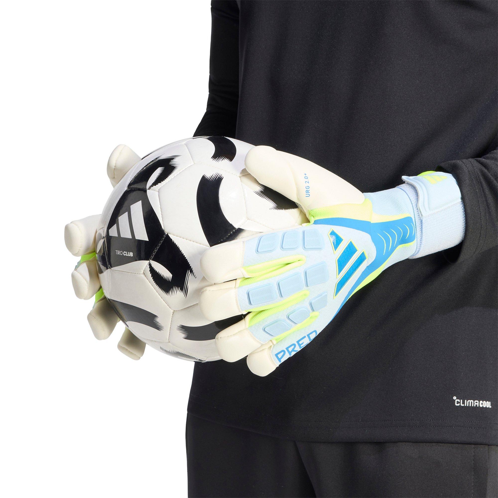 Senior 26 Predator Pro Hyb Strap Goalkeeper Gloves