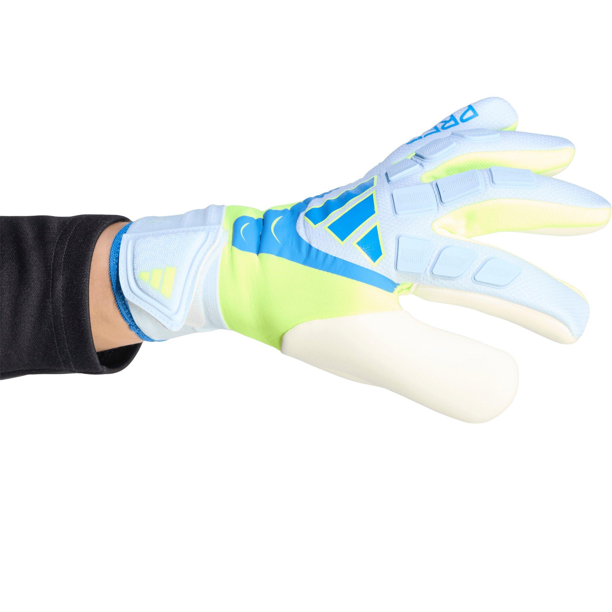 Senior 26 Predator Competition Goalkeeper Gloves