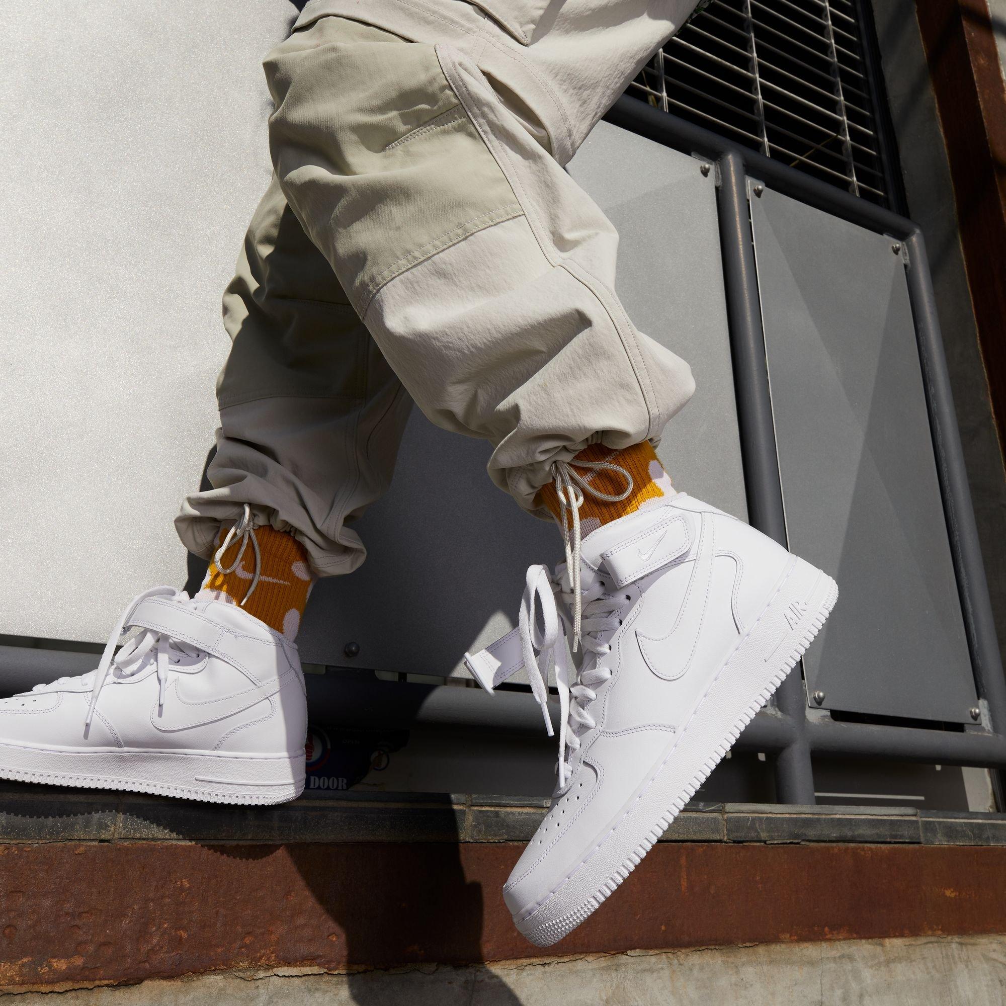 Men's Air Force 1 Mid '07 Shoes