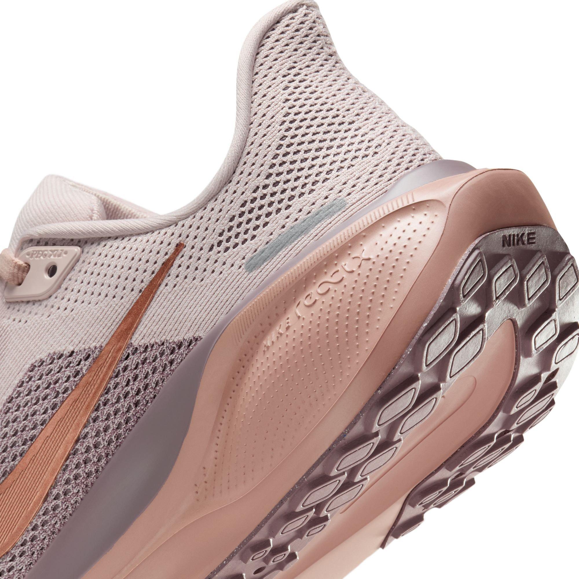 Women's Pegasus 41 Running Shoes