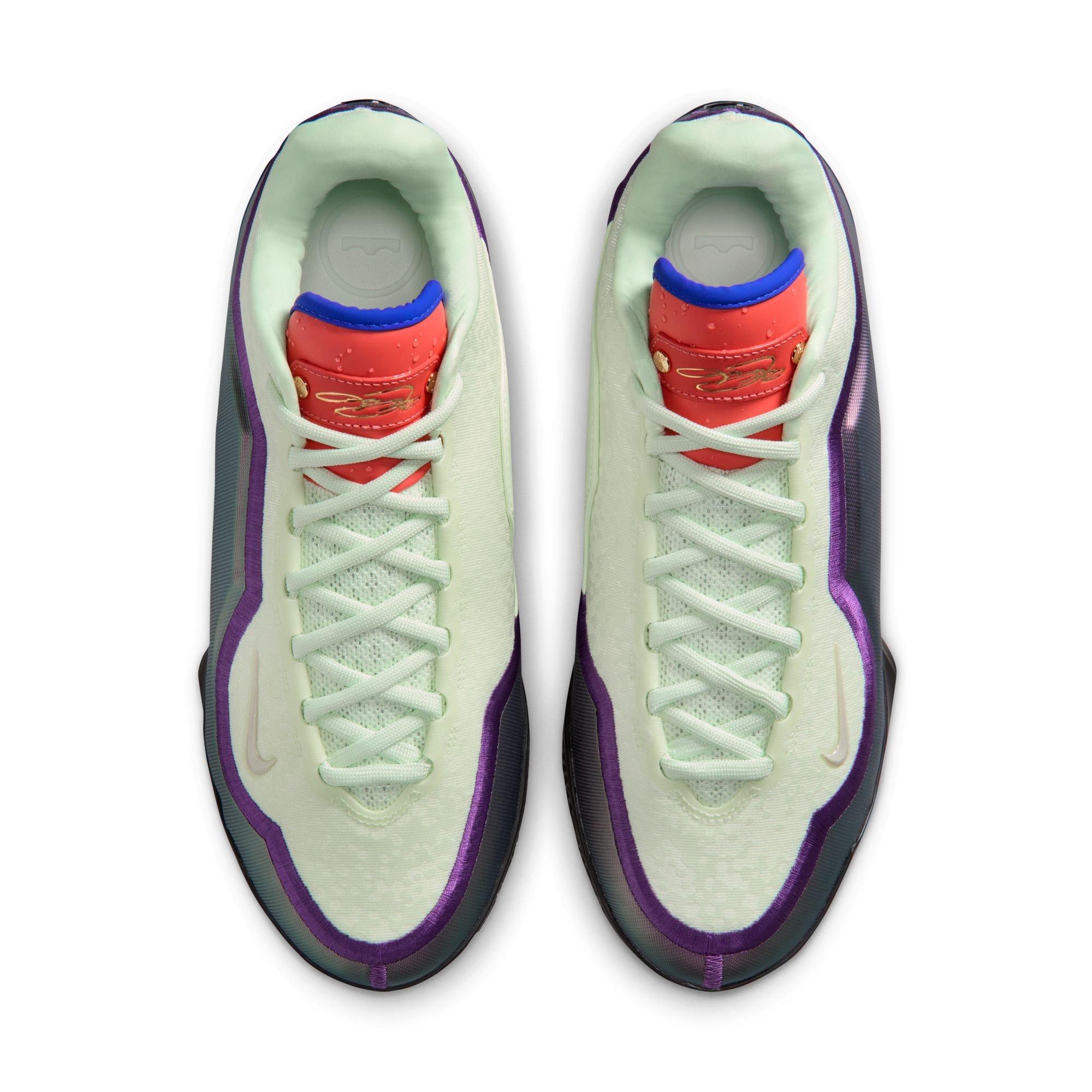 Men's Lebron James XXII Basketball Shoes