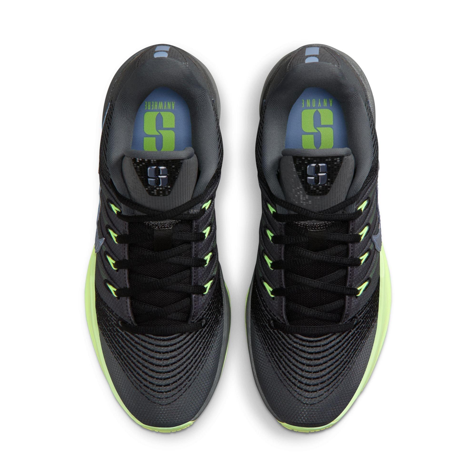Women's Sabrina 3 Basketball Shoes