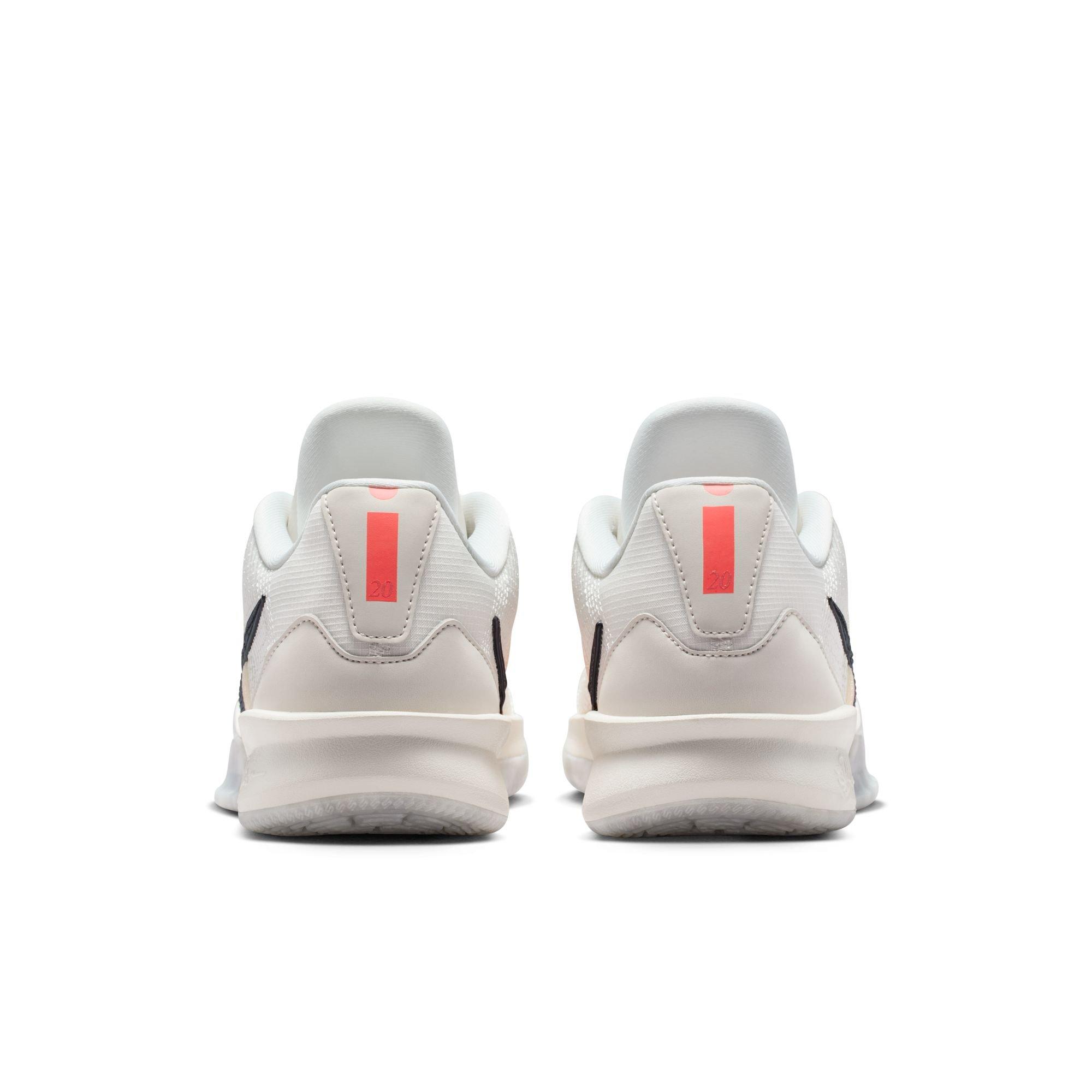 Women's Sabrina 3 Basketball Shoes