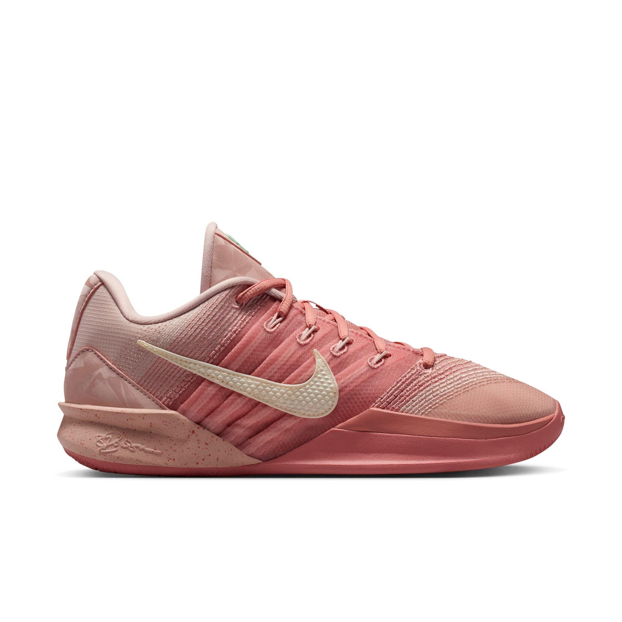 Women's Sabrina 3 Basketball Shoes