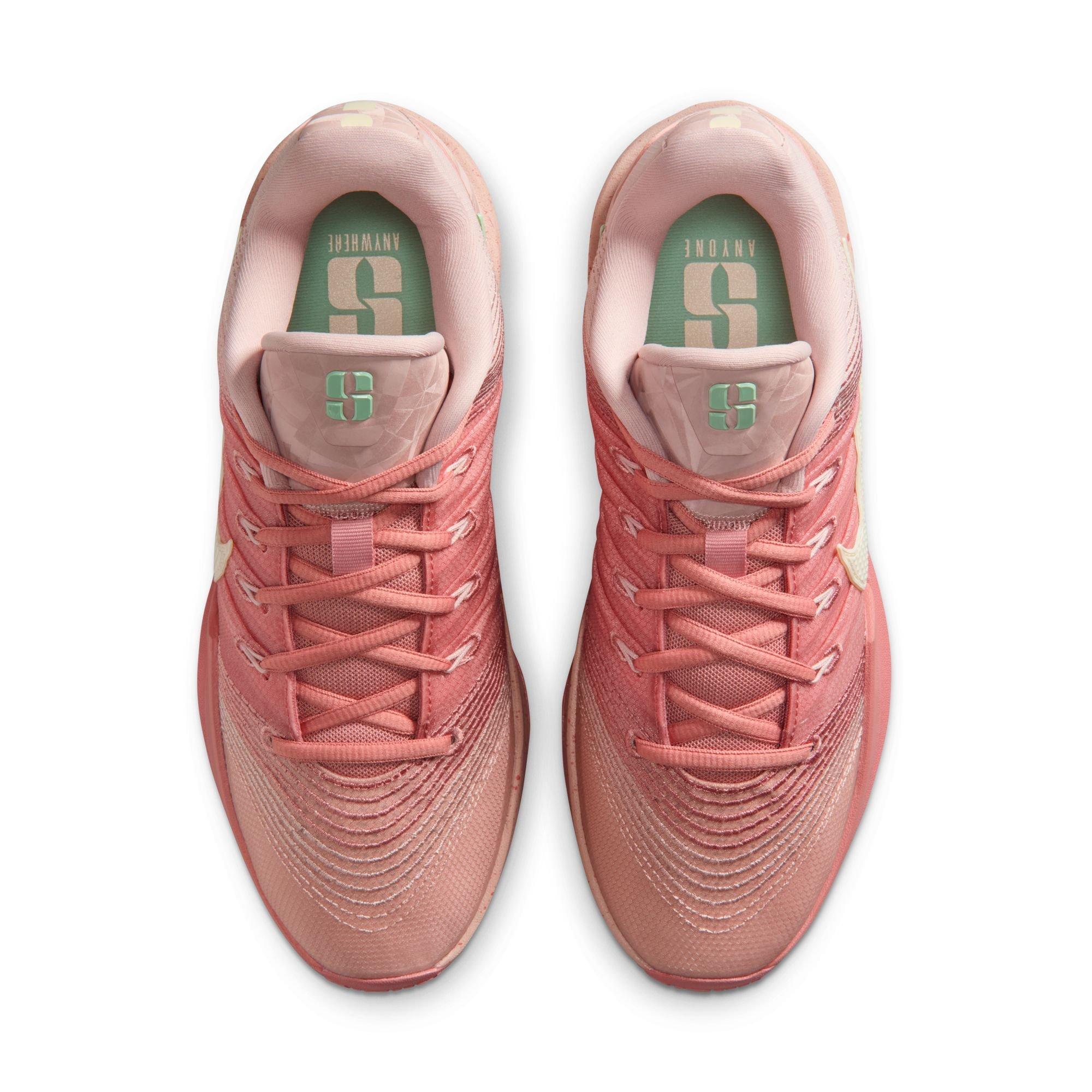 Women's Sabrina 3 Basketball Shoes