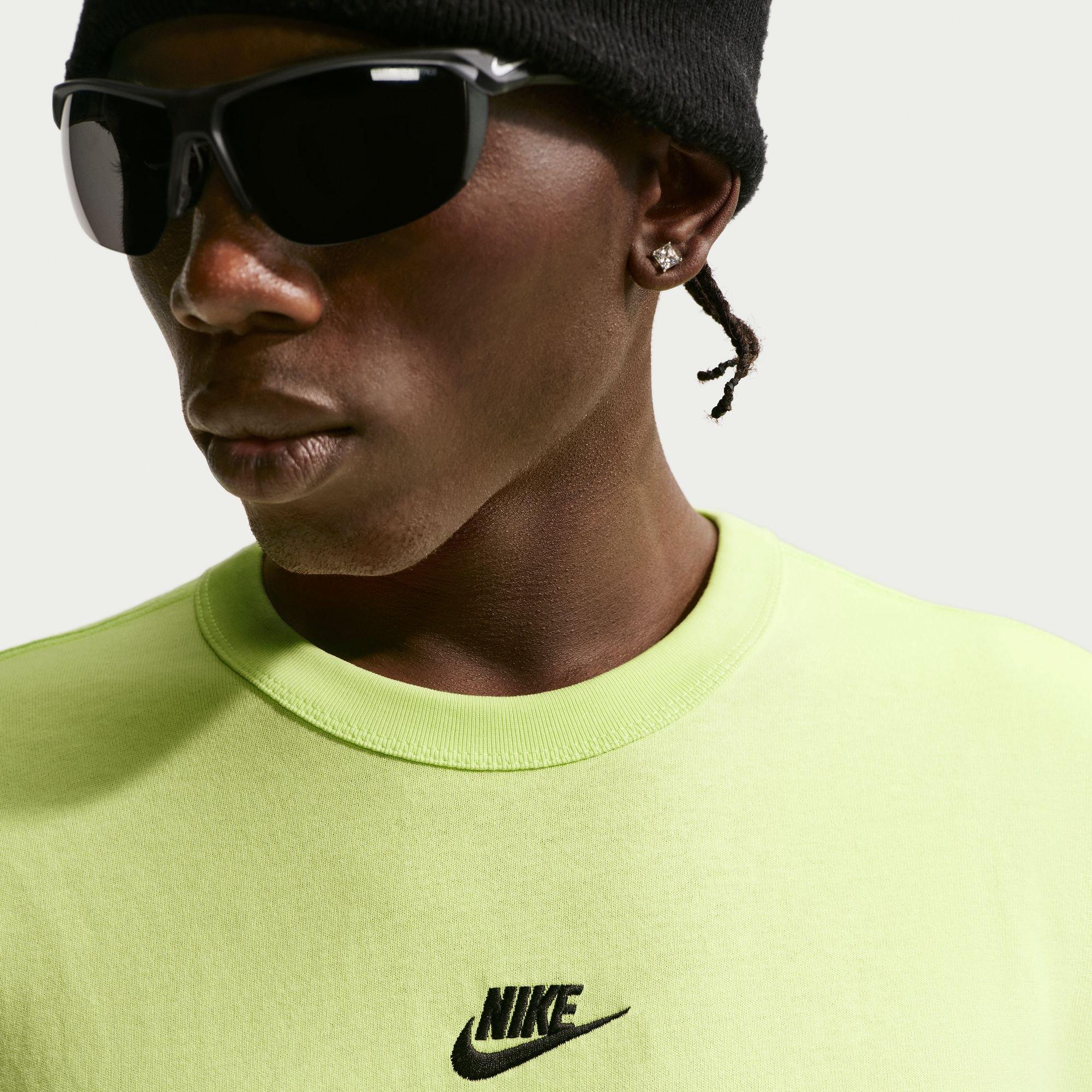 Men's Sportswear Premium Essentials T-Shirt
