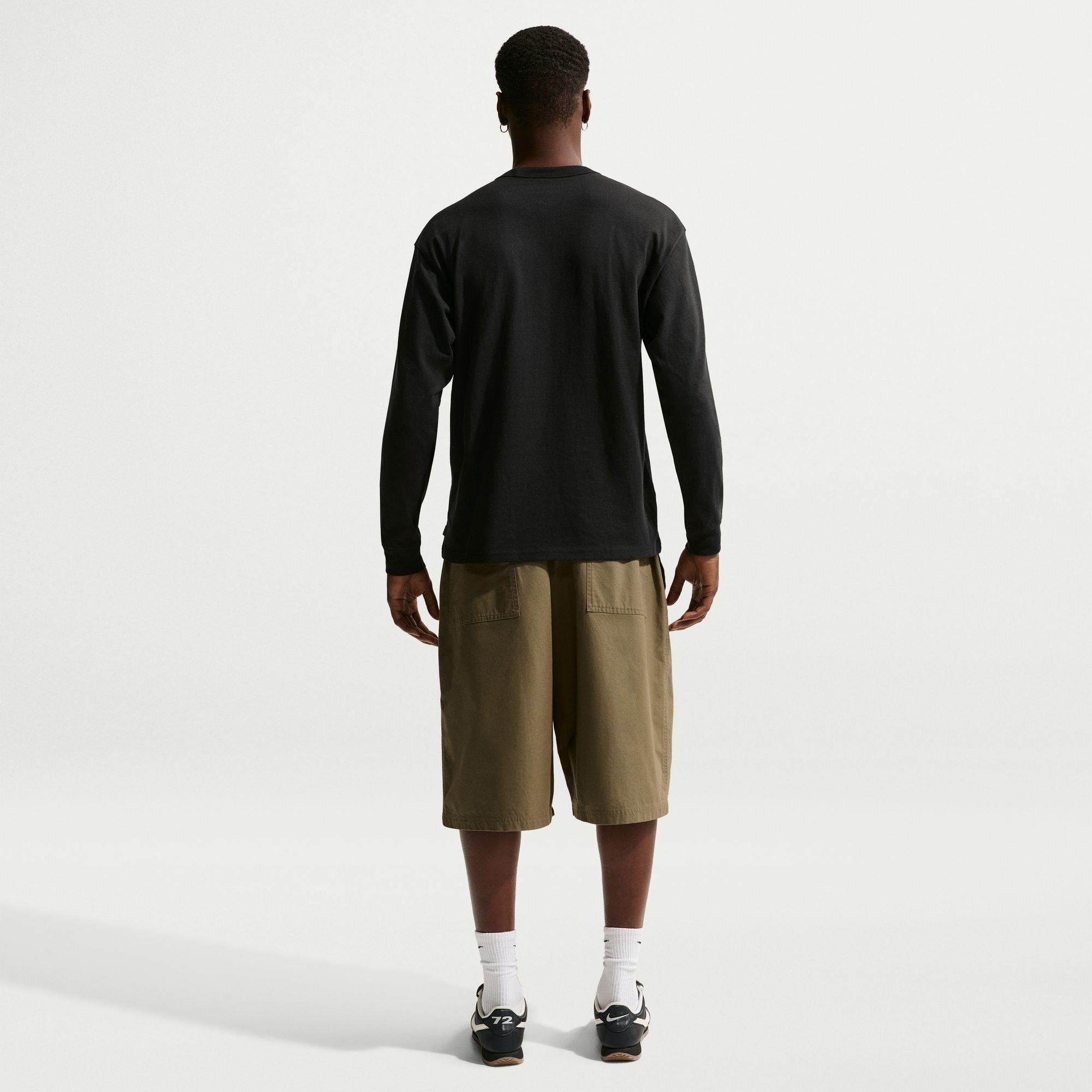 Men's Sportswear Premium Essentials Long Sleeve Shirt