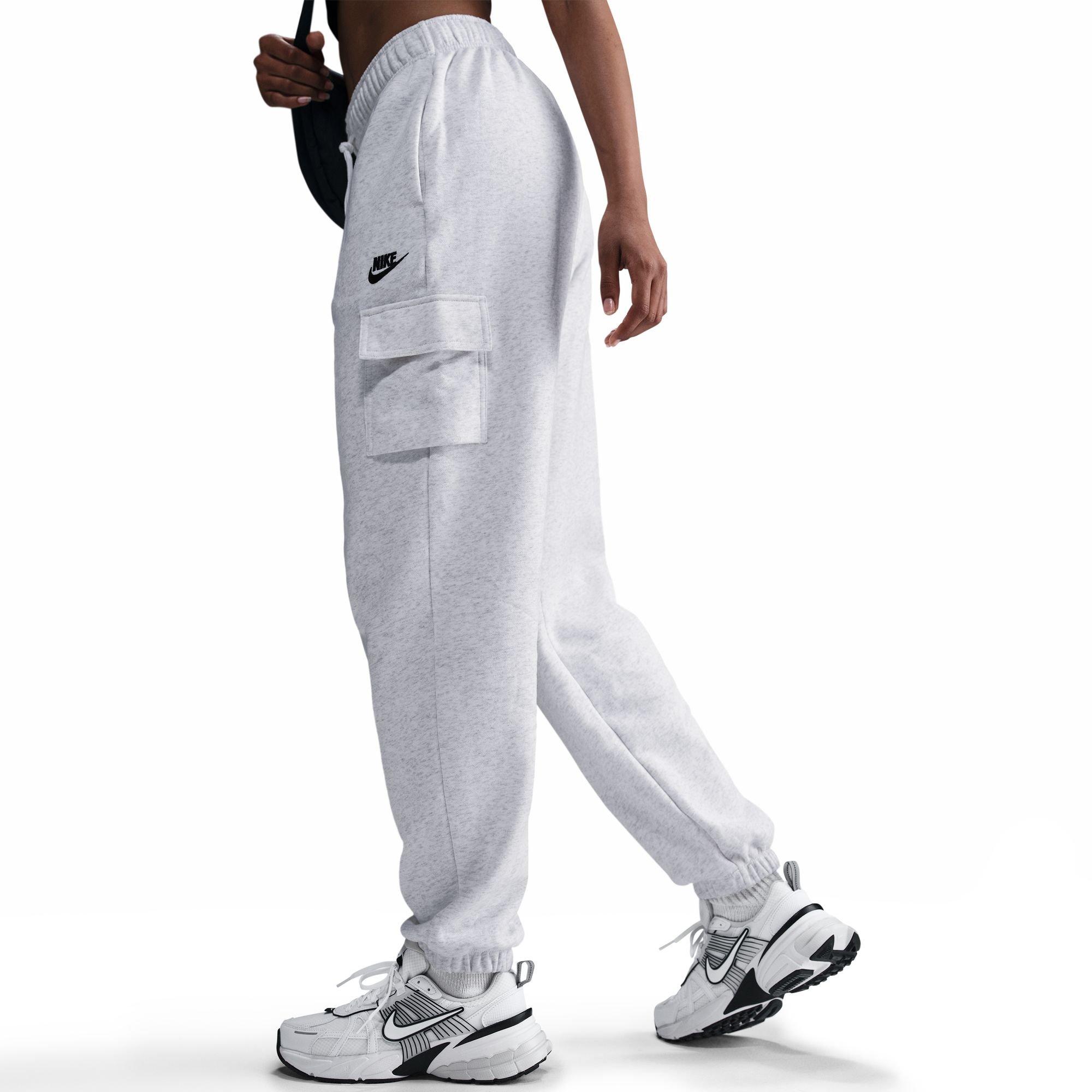 Women's Sportswear Club Fleece Oversized Cargo Joggers