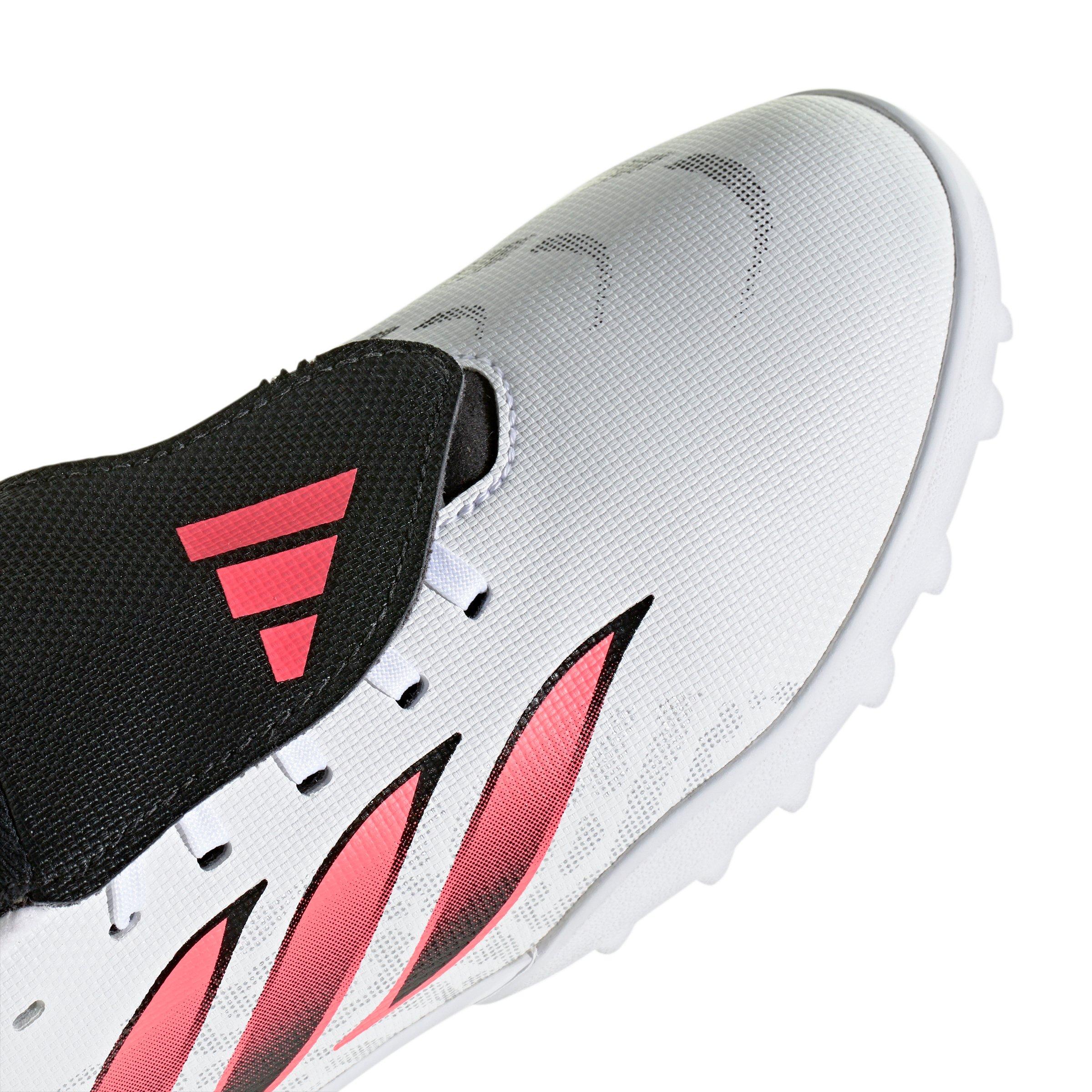 Predator Club Fold-Over Tongue Turf Soccer Cleats