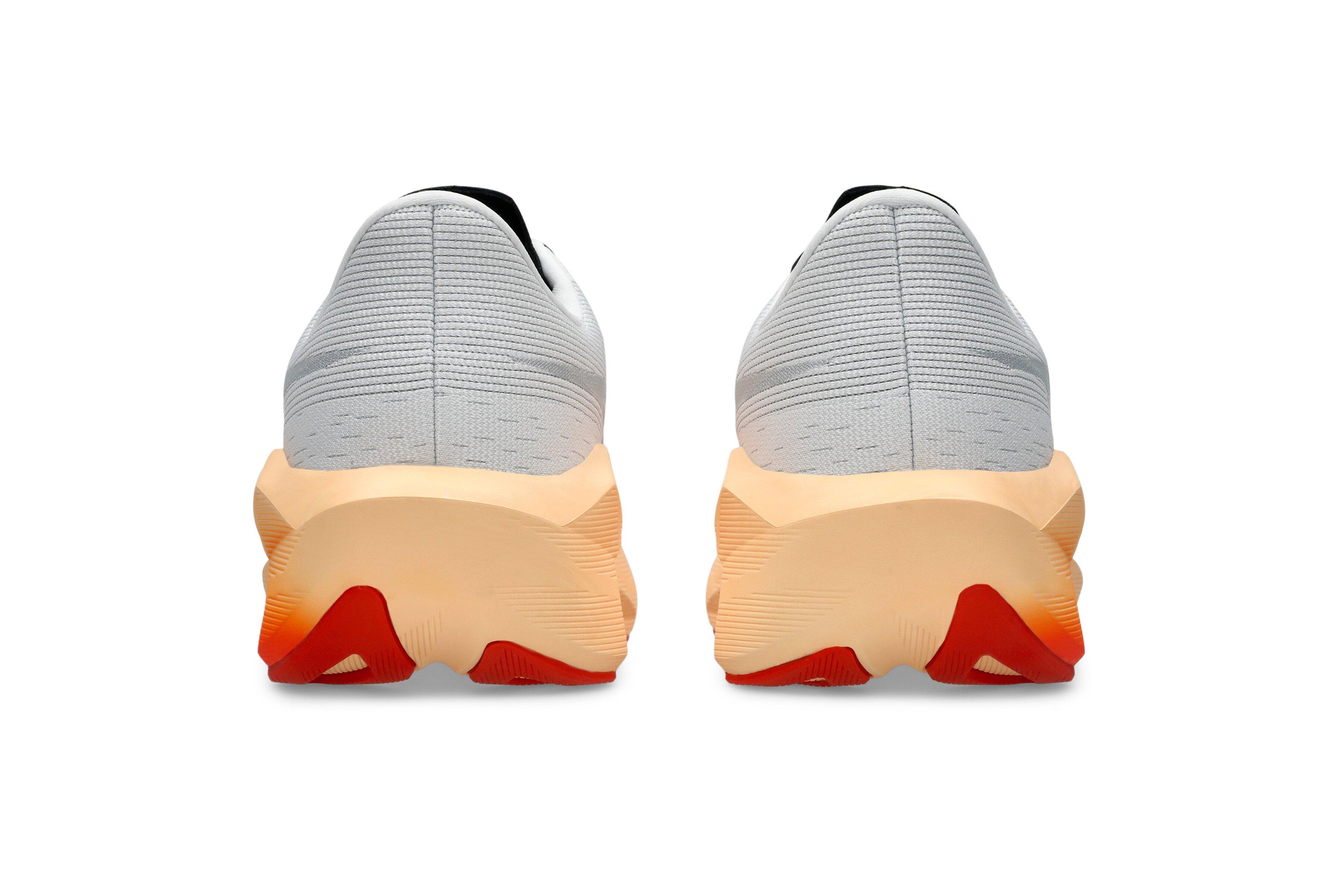 Men's Novablast 6 Running Shoes