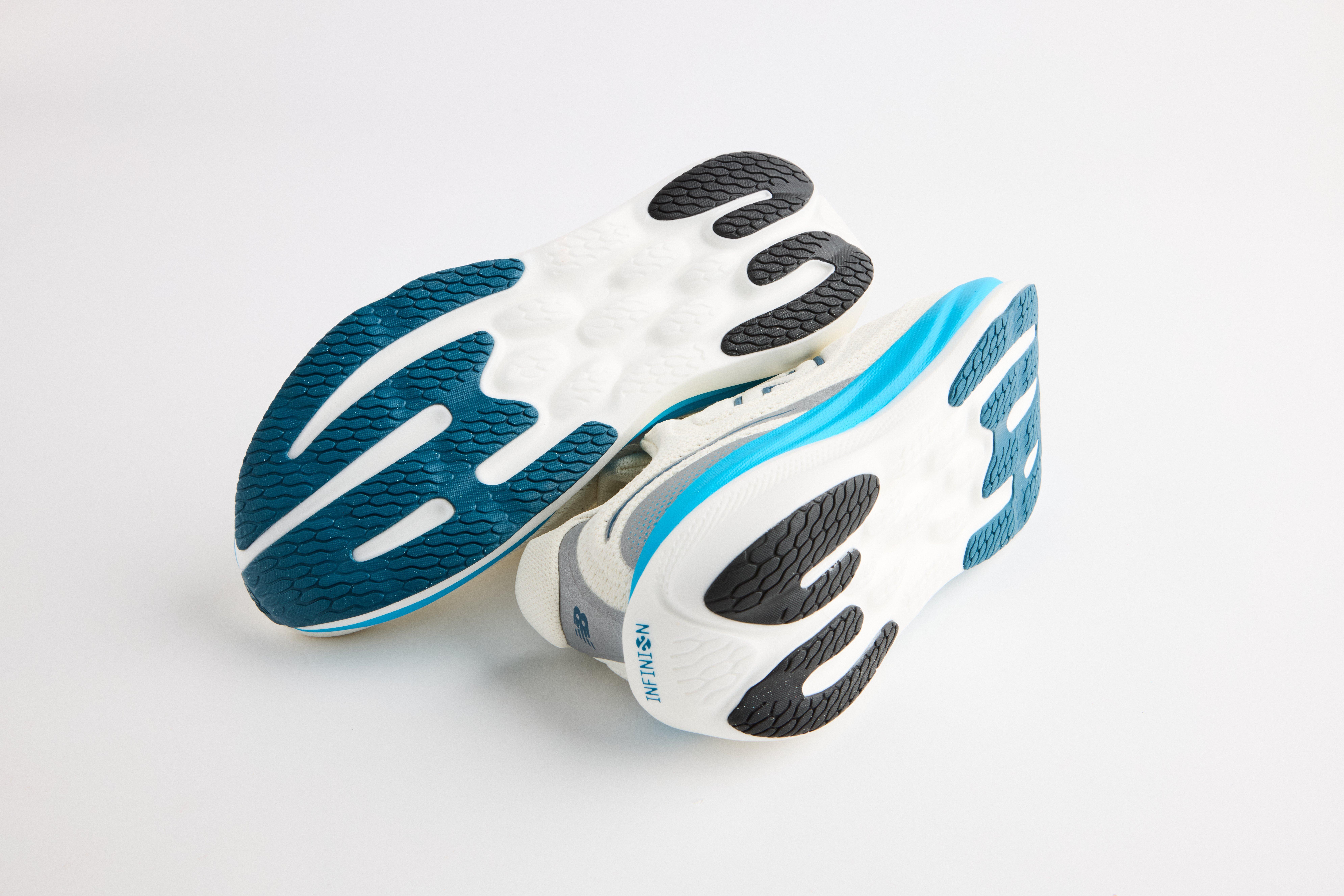 Men's 1080v15 Running Shoes