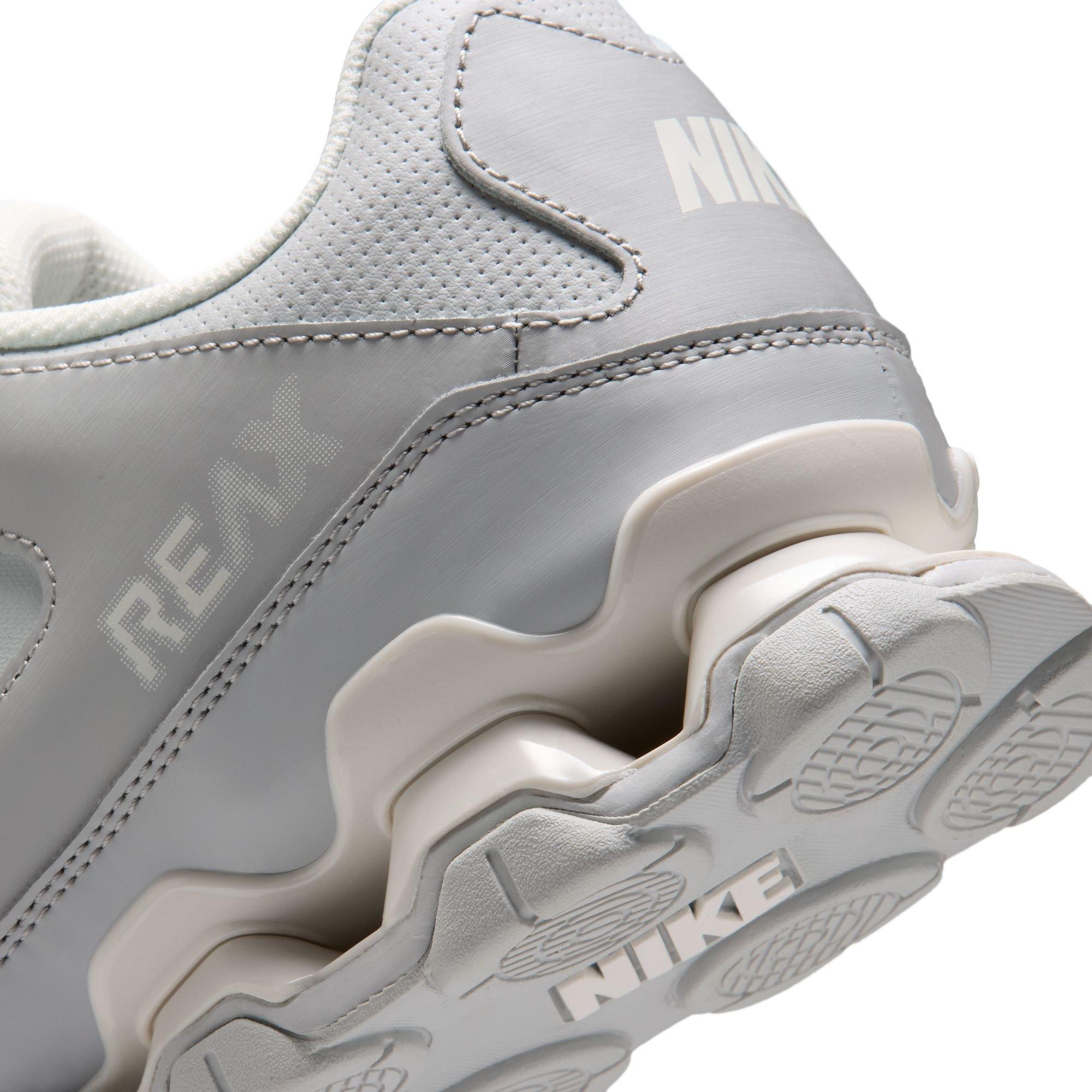 Men's Reax 8 Training Shoes
