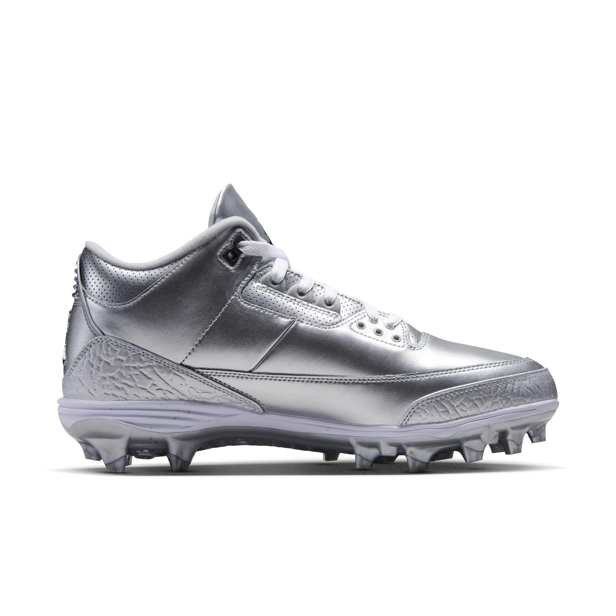 Men's Retro 3 Mid TD Football Cleats