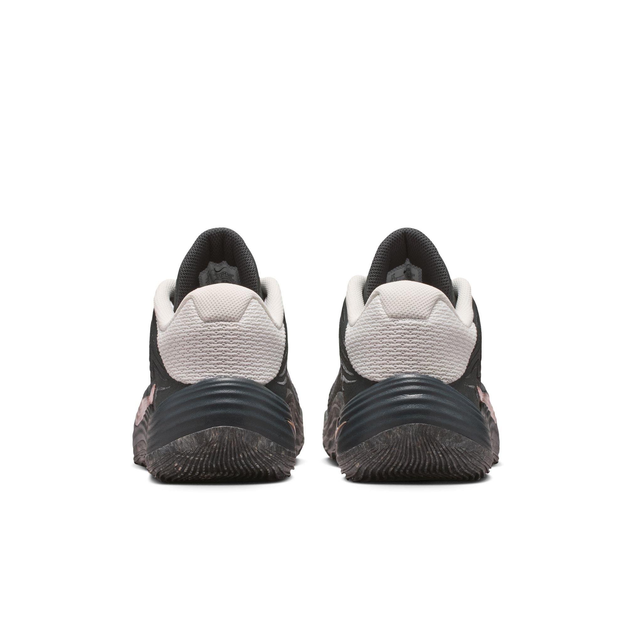 Unisex Precision 8 Mid Basketball Shoes