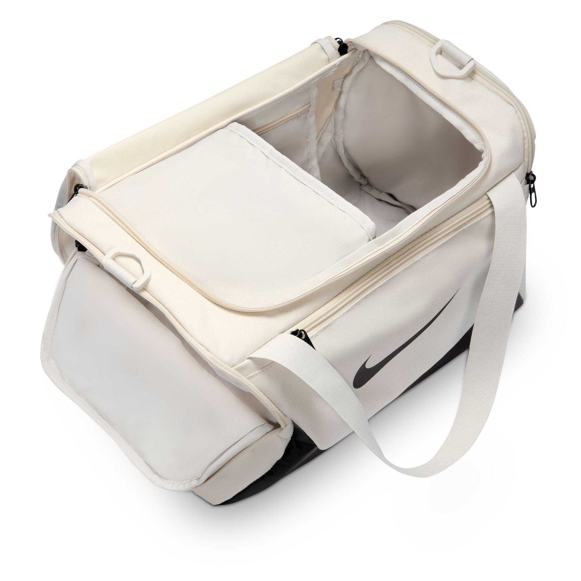 Brasilia Training Duffel Bag, 24L